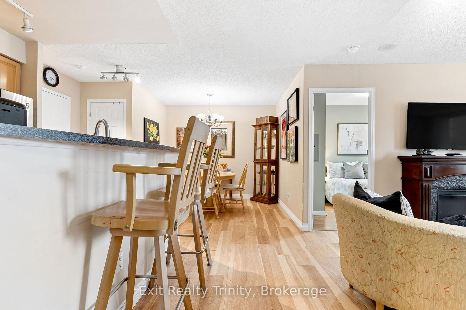 Condo for sale at 318-23 Lorraine Drive, Toronto, Ontario, M2N 6Z6 - Willowdale West - MLS: C12996036