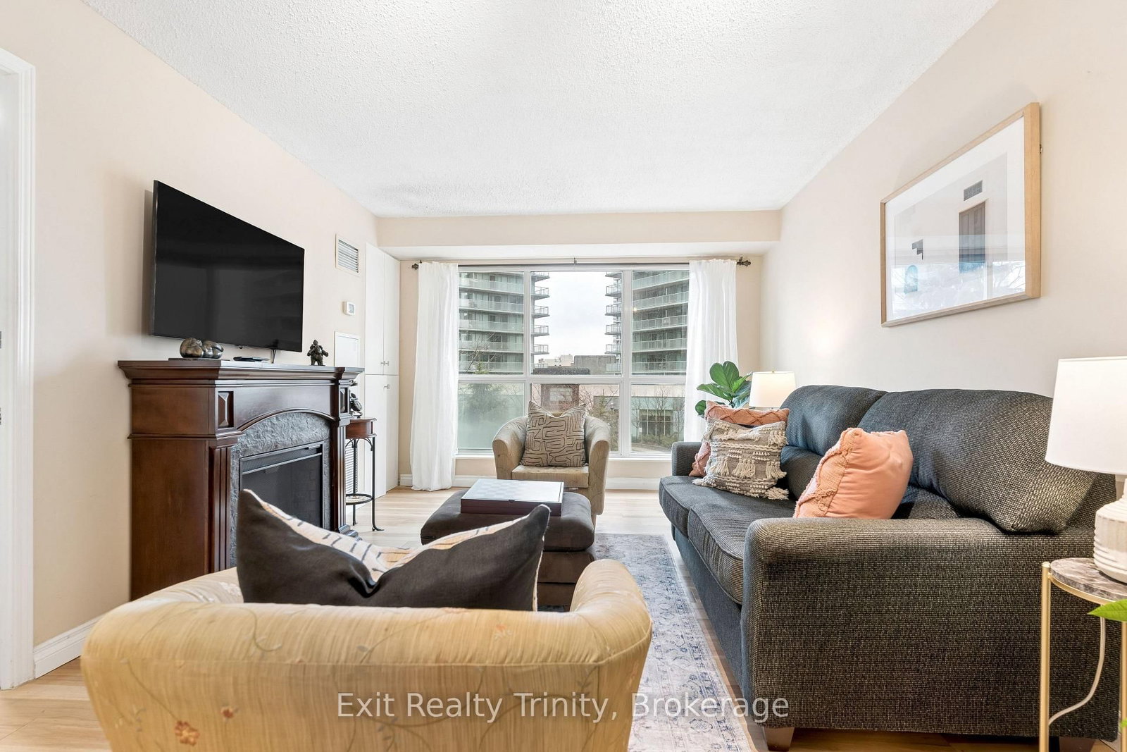 Condo for sale at 318-23 Lorraine Drive, Toronto, Ontario, M2N 6Z6 - Willowdale West - MLS: C12996036