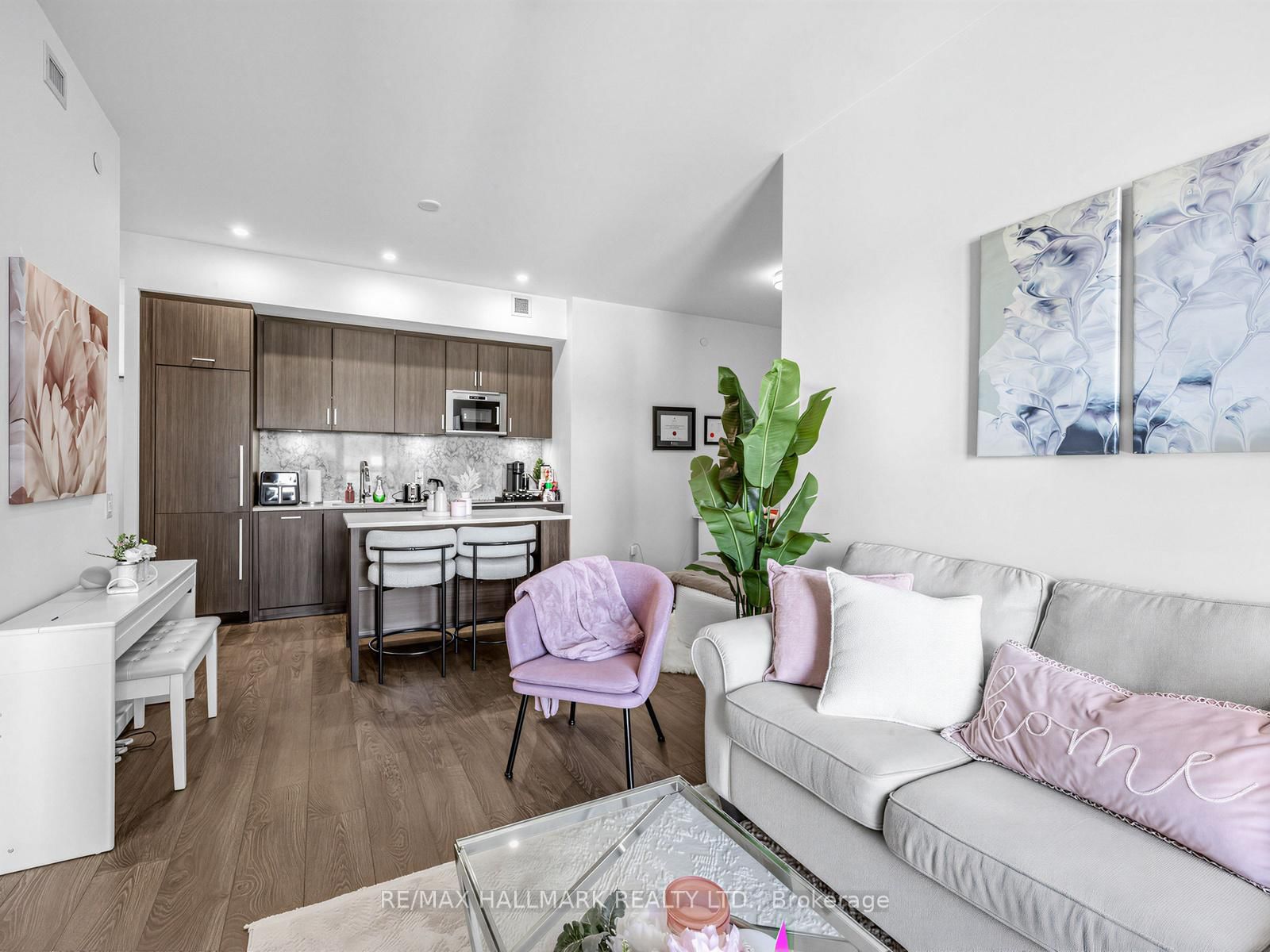 280 Howland Avenue, Unit 522 - Photo 27