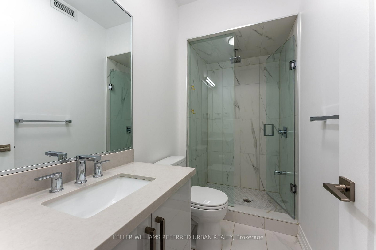 475 Queen Street W, Unit 201 - Photo 11