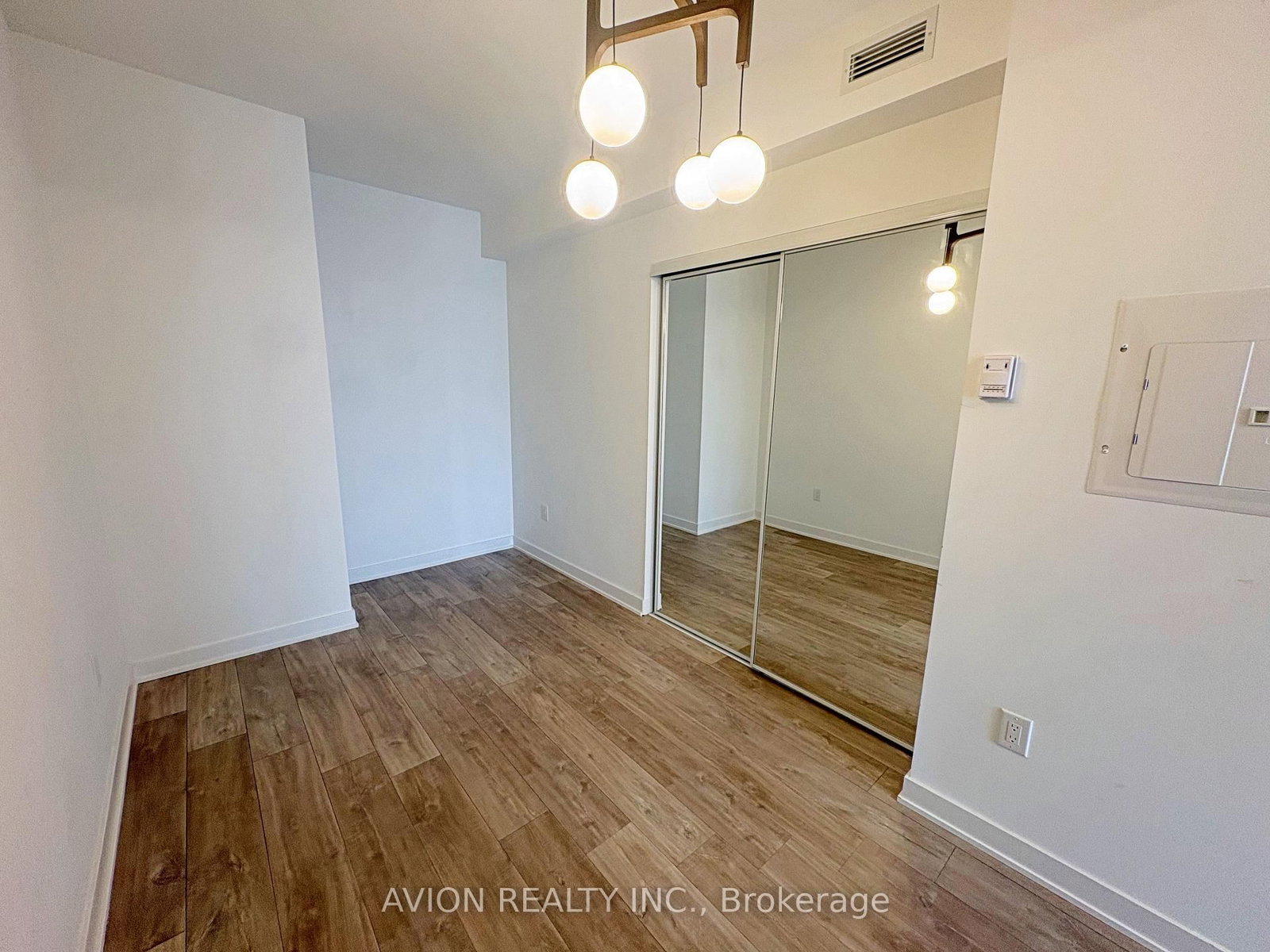 100 Dalhousie Street, Unit 1802 - Photo 11