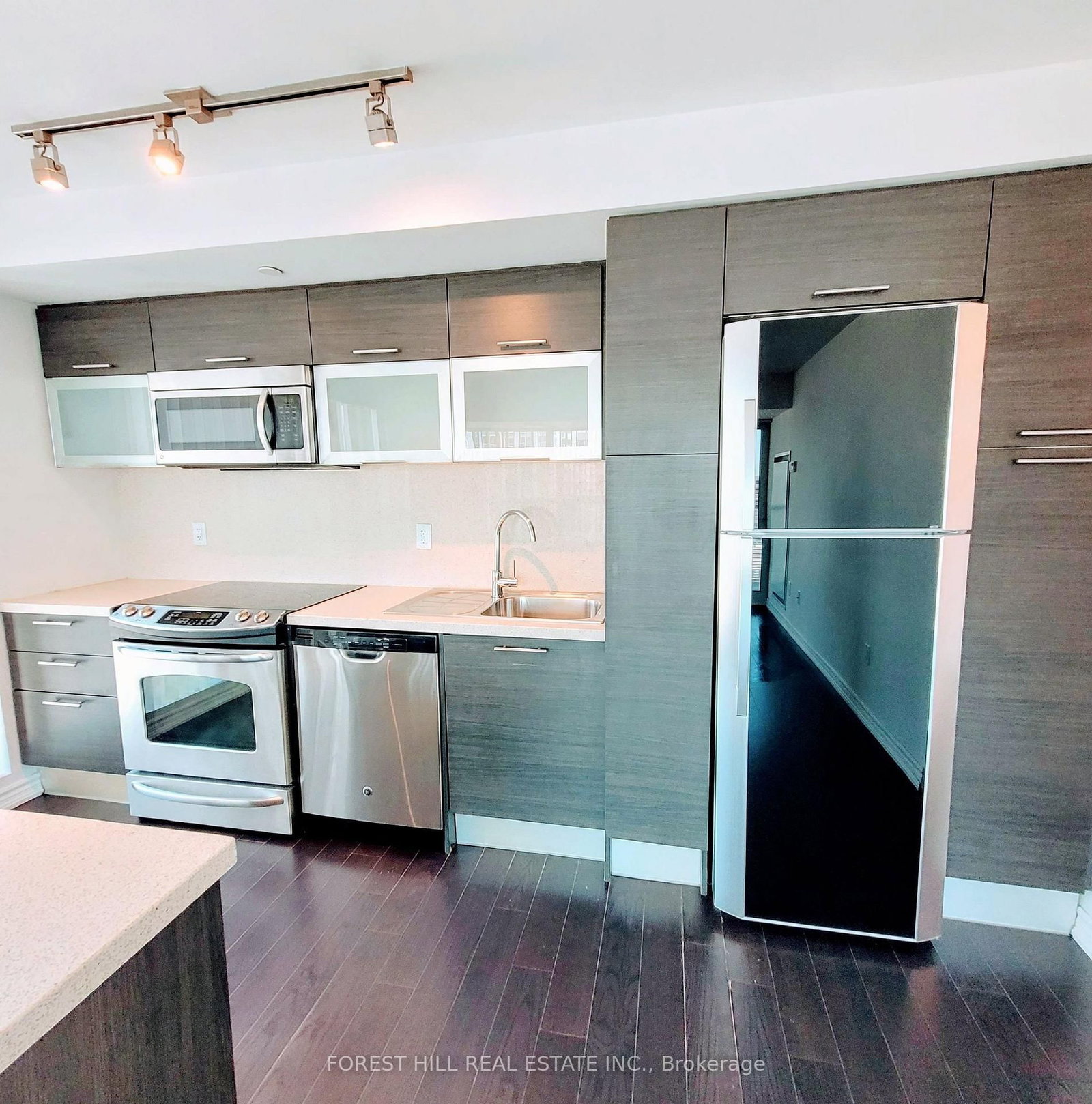 386 Yonge Street, Unit 2315 - Photo 2