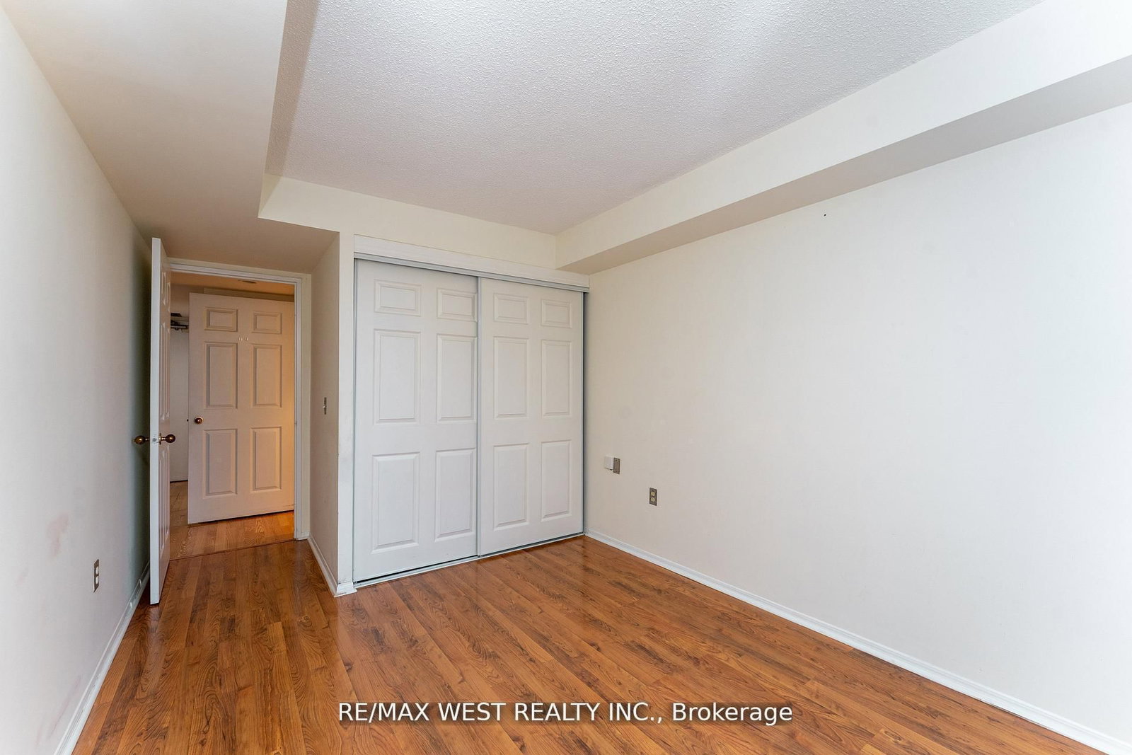 Condo for sale at 205-725 King Street, Toronto, Ontario, M5V 2W9 - Niagara - MLS: C12996486