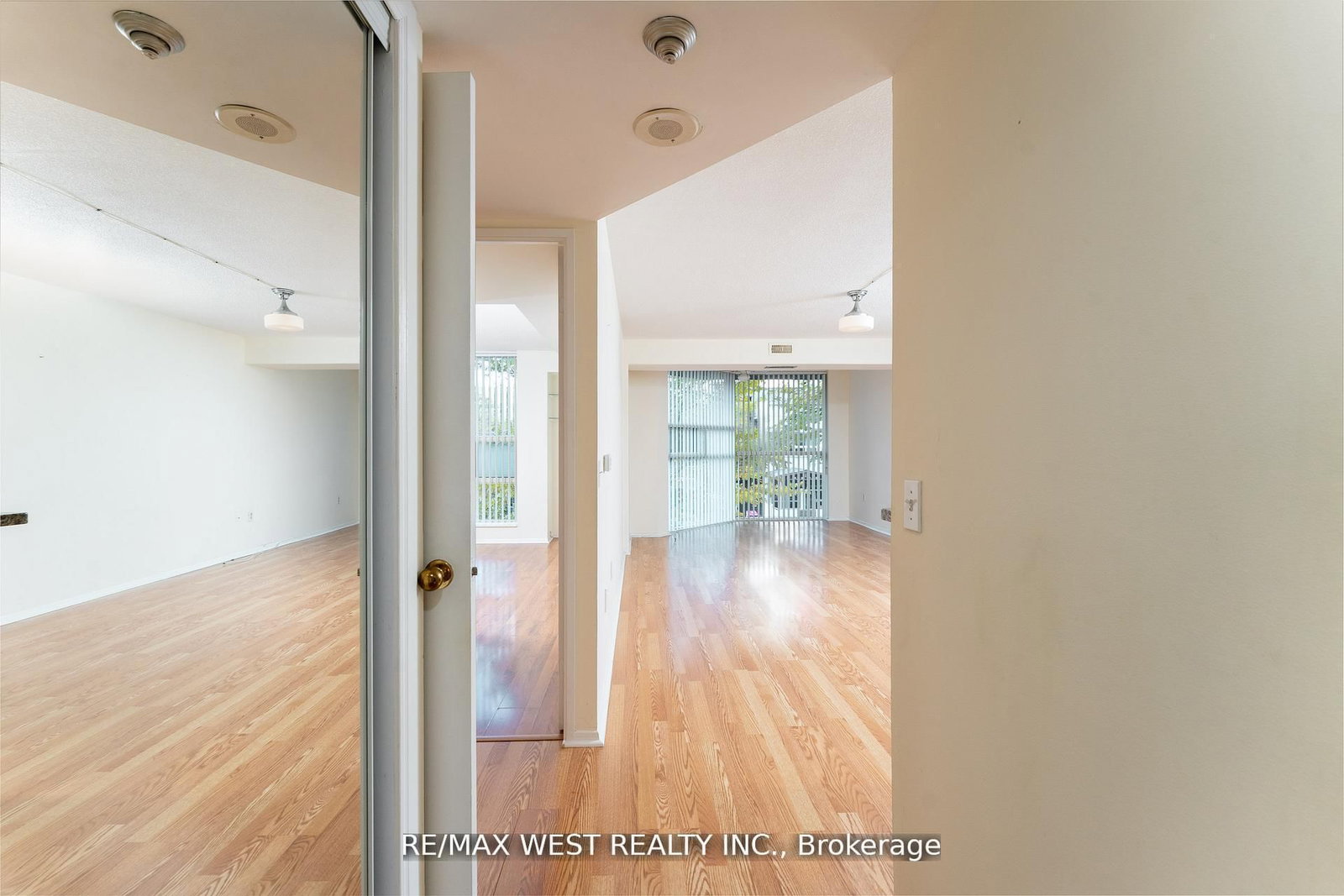 Condo for sale at 205-725 King Street, Toronto, Ontario, M5V 2W9 - Niagara - MLS: C12996486