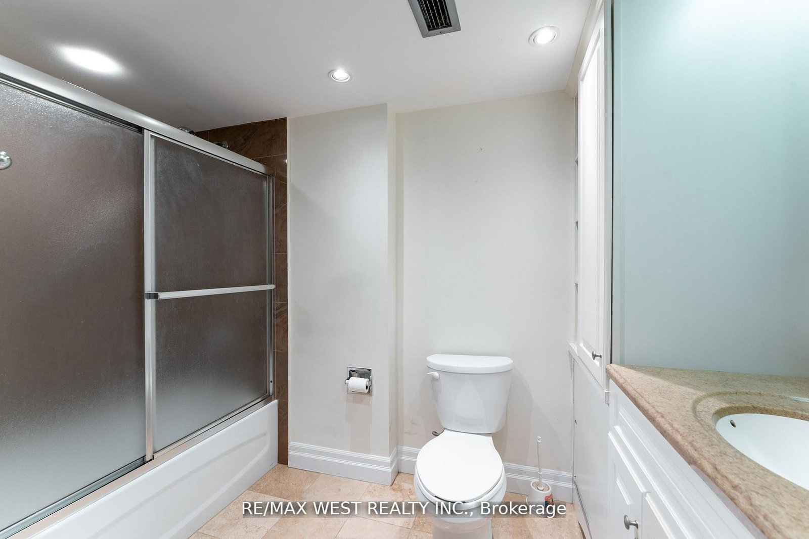 Condo for sale at 205-725 King Street, Toronto, Ontario, M5V 2W9 - Niagara - MLS: C12996486