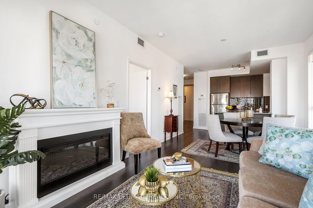 1812 - 98 Lillian Street