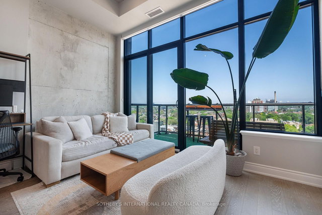 PH01 - 608 Richmond Street W