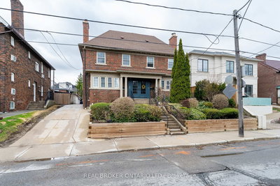 Unit 3 - 462 Oriole Pkwy | Toronto | Image