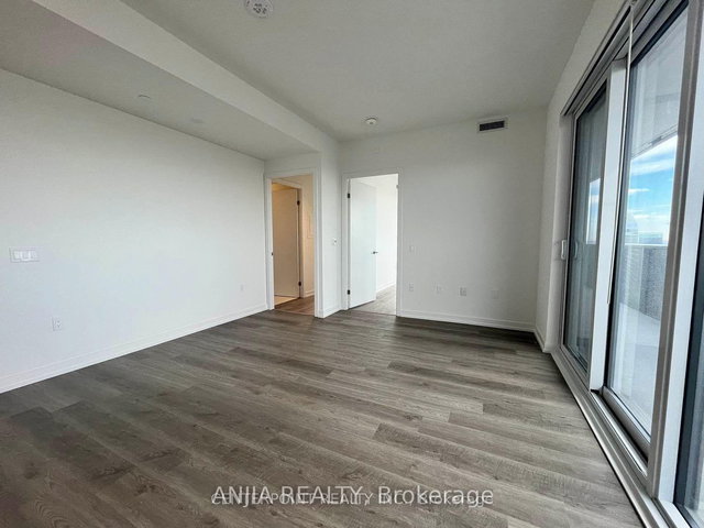 6201 - 55 Cooper Street