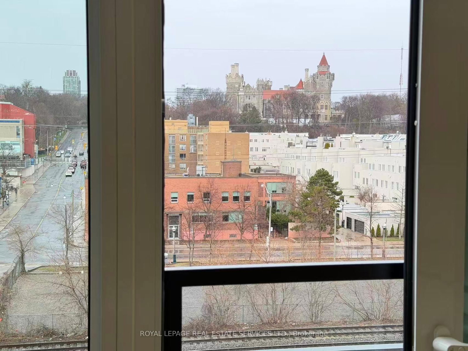 322 Dupont Street, Unit 609 - Photo 15