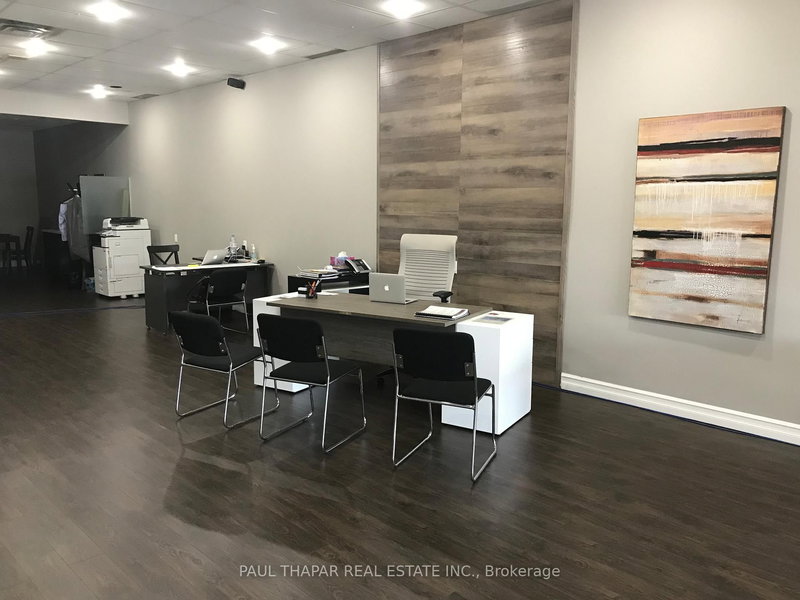 4853 Leslie St, Toronto, M2J 2K8 | Image 2