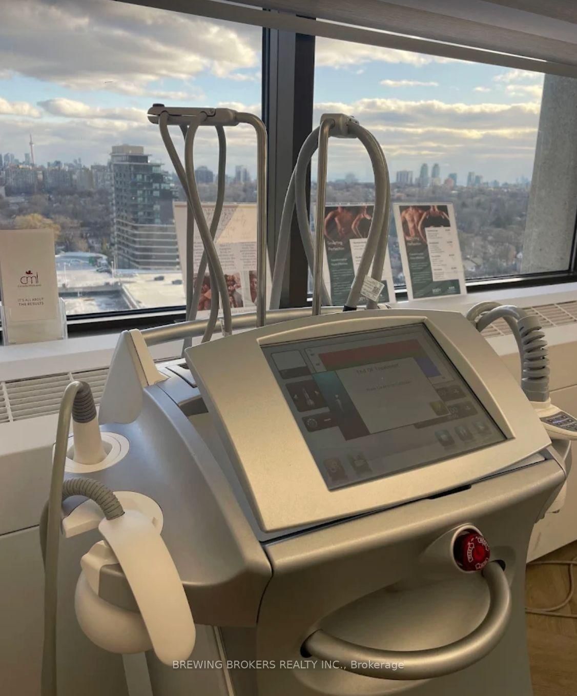 20 Eglinton Avenue W, Unit 1104 - Photo 11