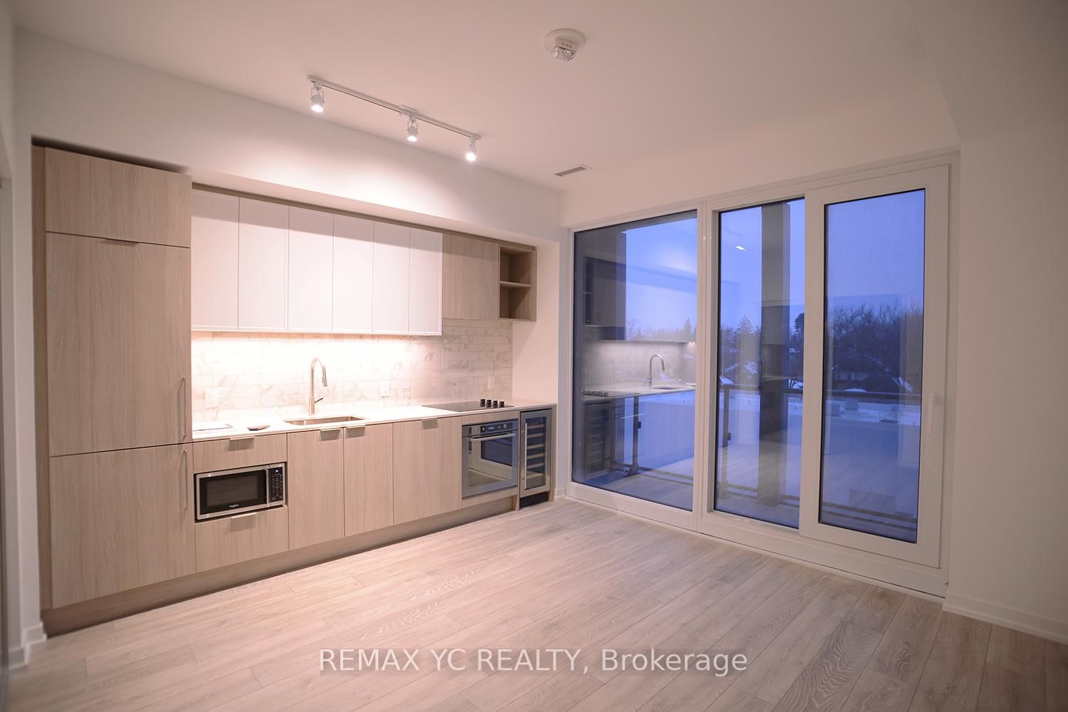 Condo for lease at 721-2020 Bathurst Street, Toronto, Ontario, M5P 3L1 - Humewood-Cedarvale - MLS: C12996978