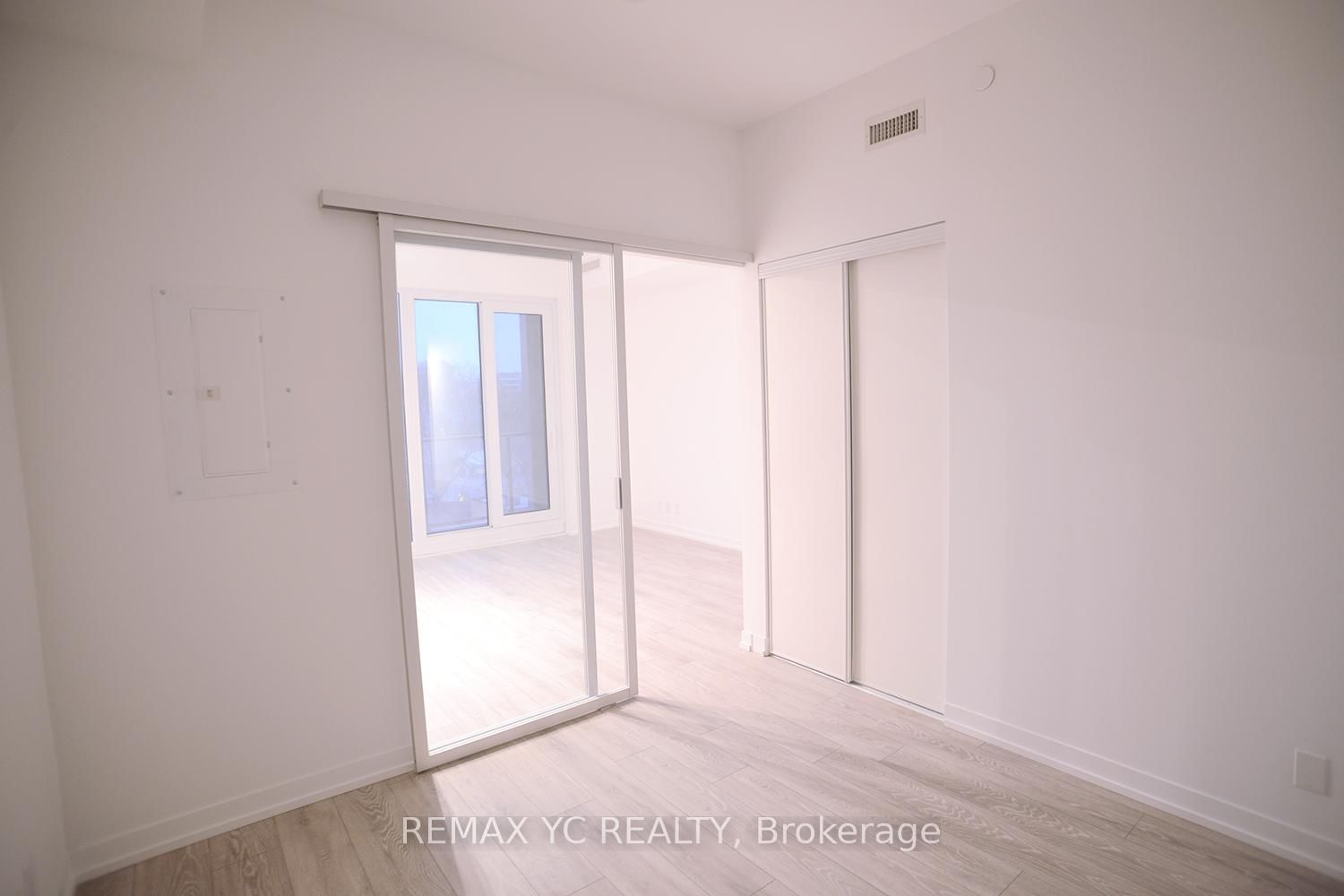 Condo for lease at 721-2020 Bathurst Street, Toronto, Ontario, M5P 3L1 - Humewood-Cedarvale - MLS: C12996978
