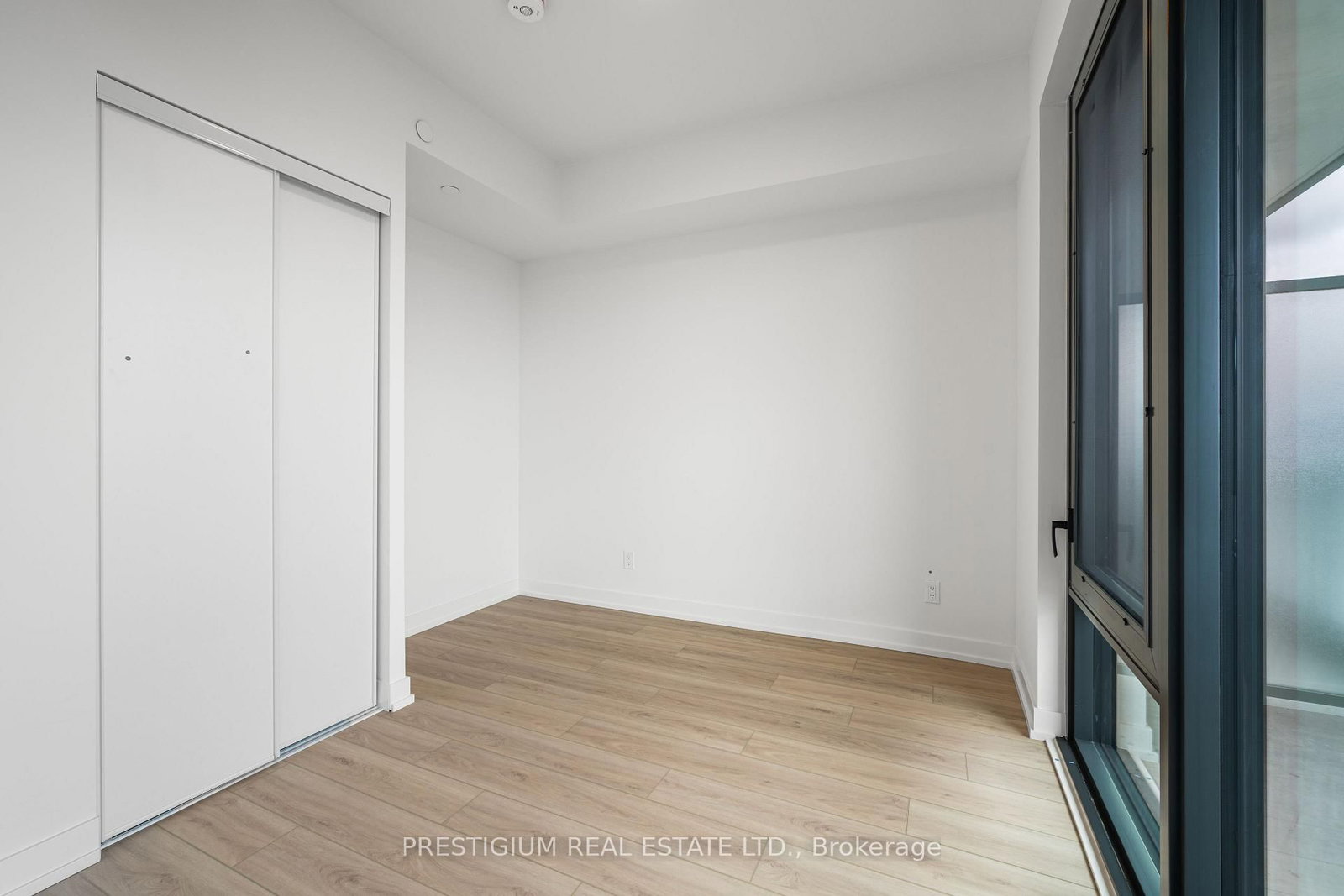 35 Parliament Street, Unit 3012 - Photo 18