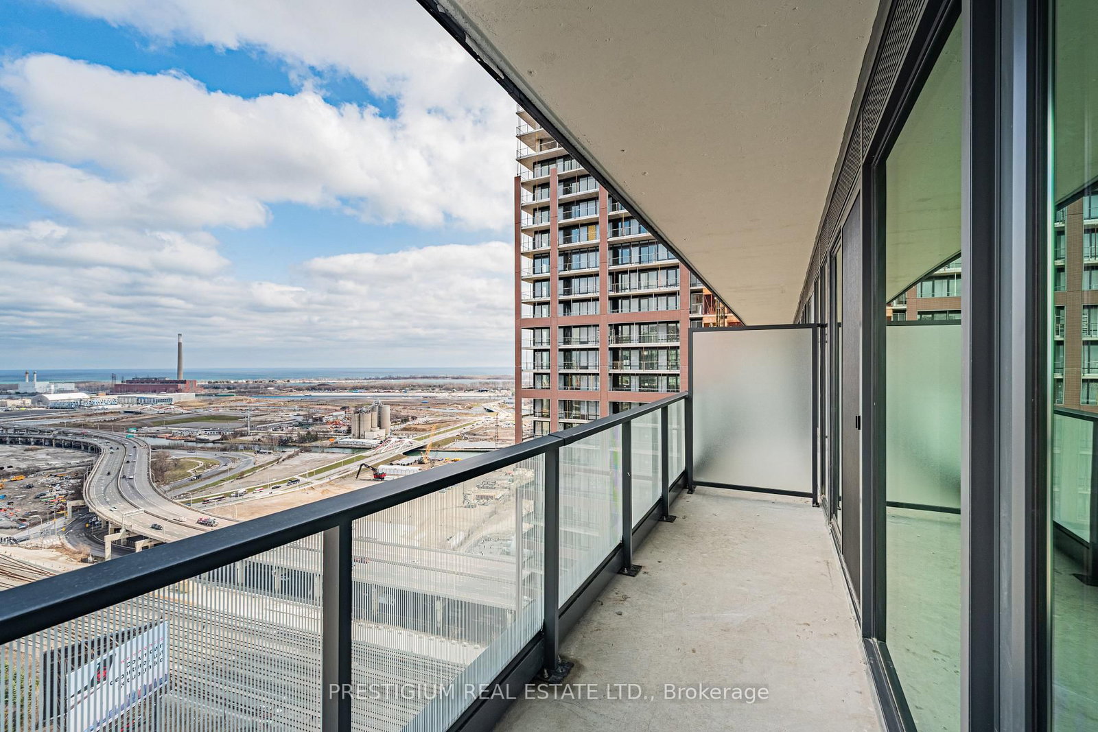 35 Parliament Street, Unit 3012 - Photo 23