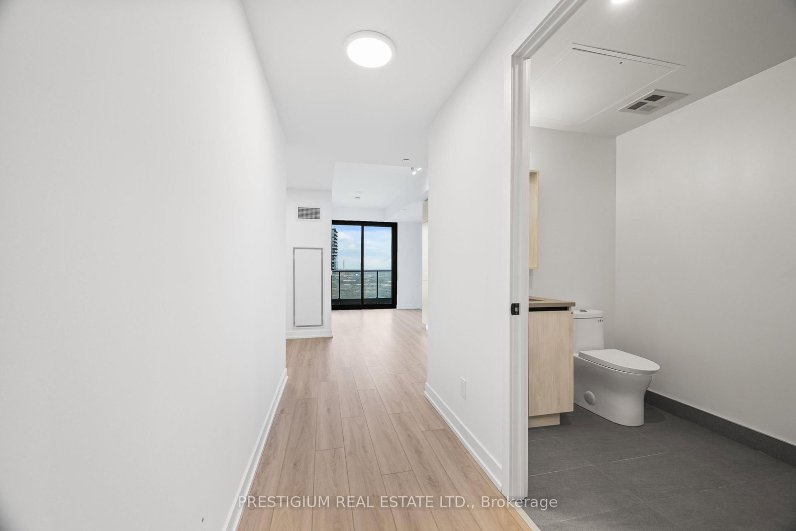 35 Parliament Street, Unit 3012 - Photo 3