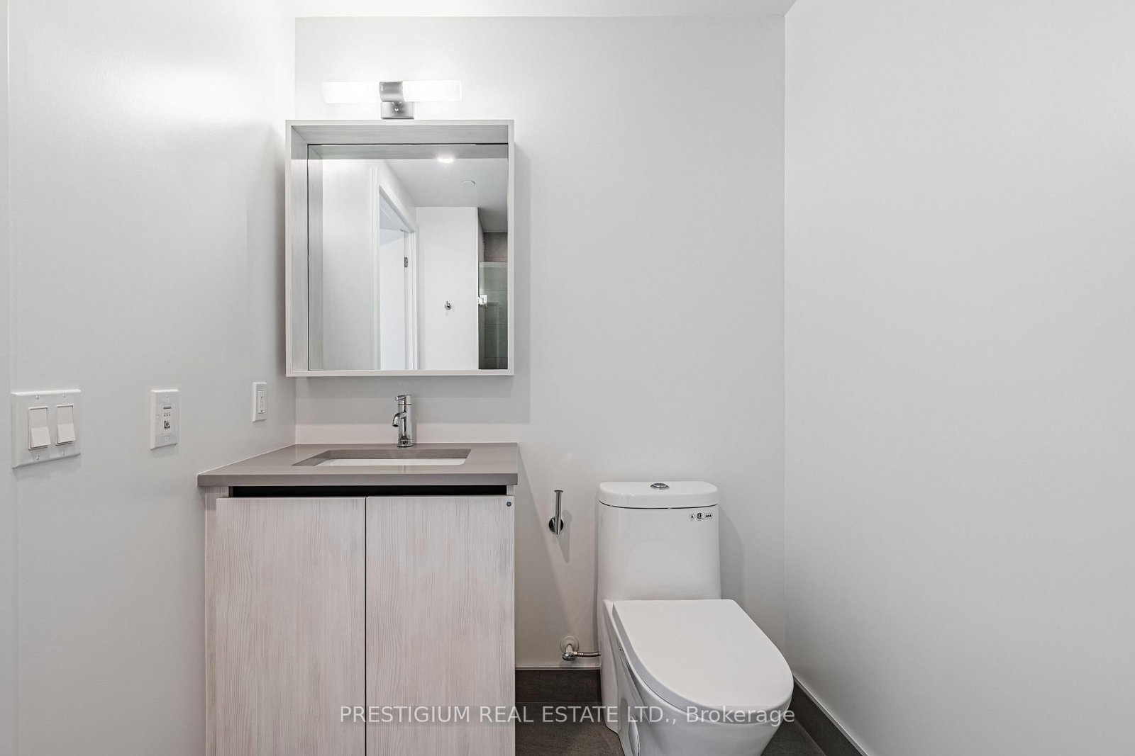 35 Parliament Street, Unit 3012 - Photo 4