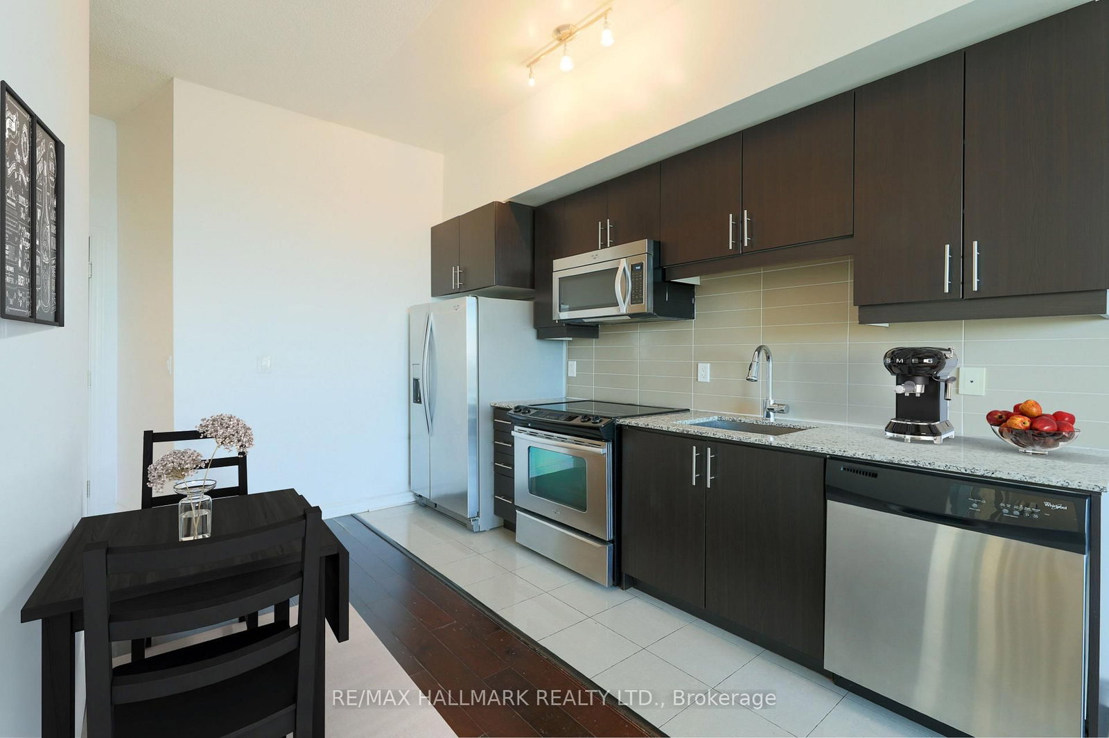 2756 Old Leslie Street, Unit 1017 - Photo 4