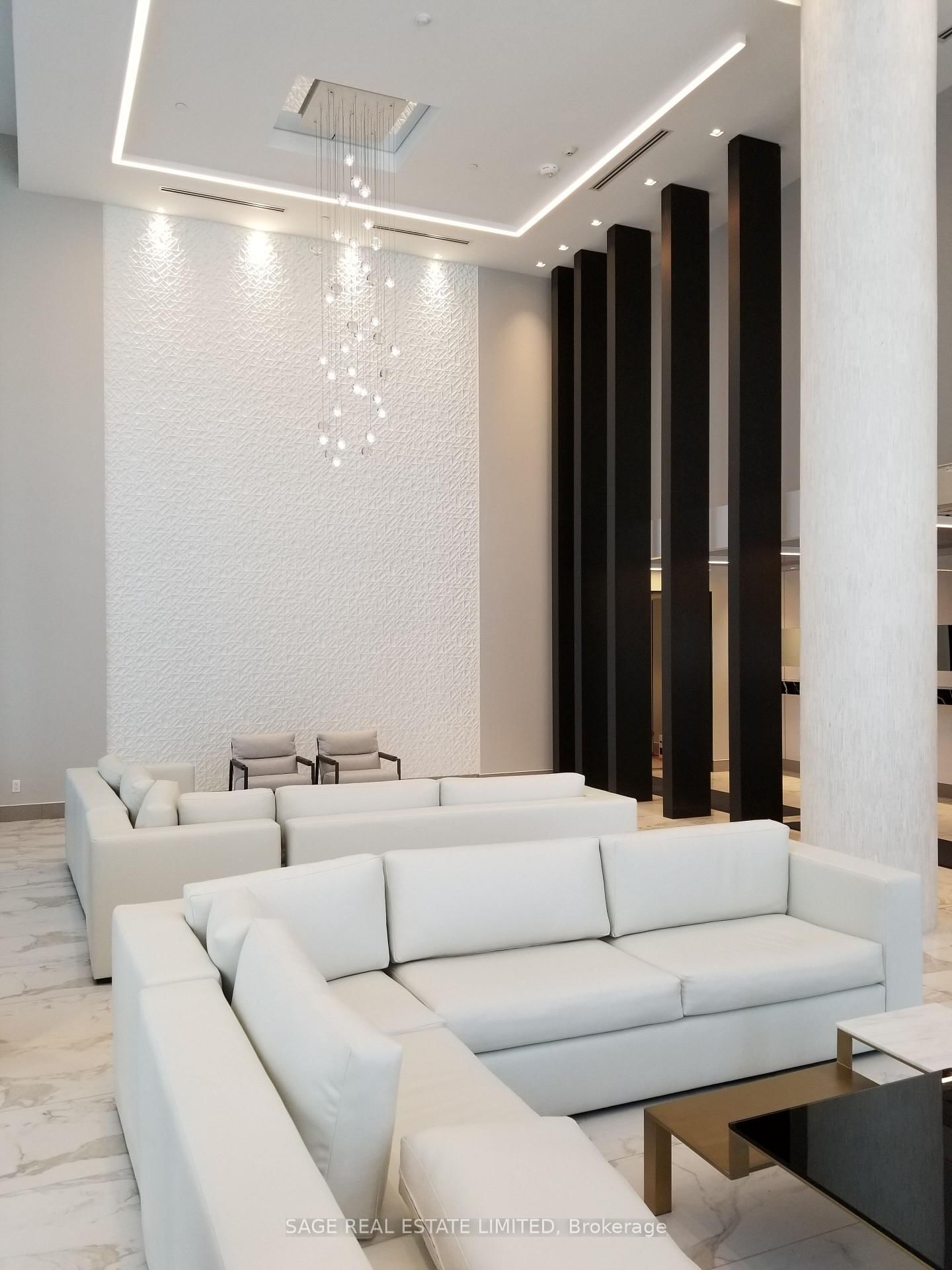 32 Forest Manor Road, Unit 2101 - Photo 2