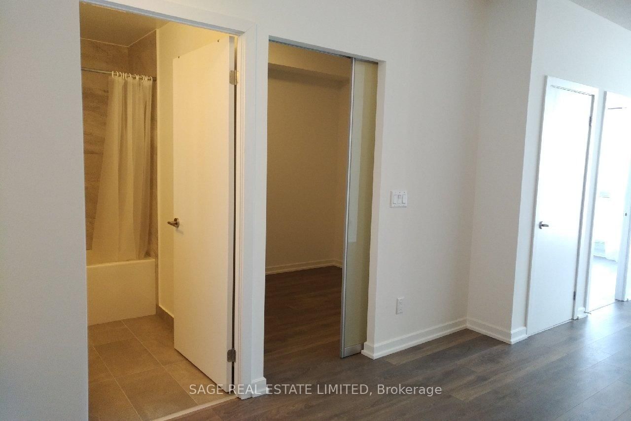 32 Forest Manor Road, Unit 2101 - Photo 6