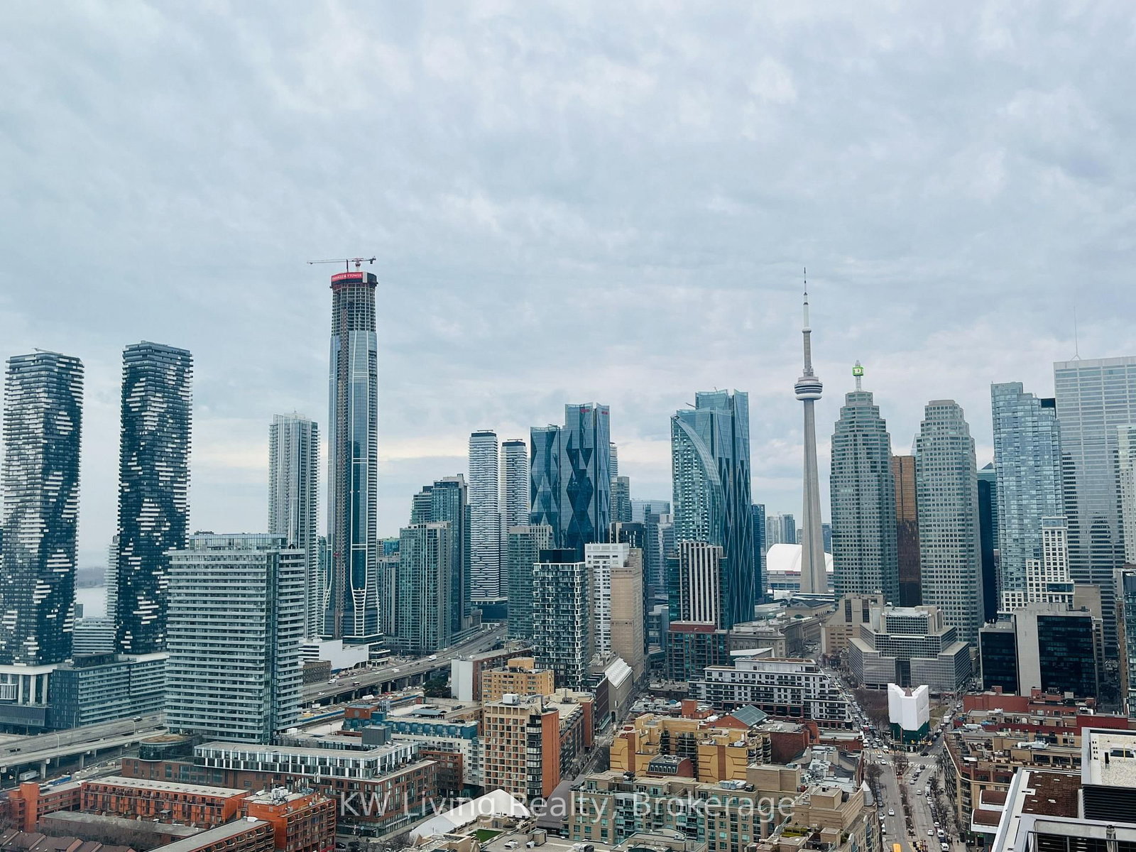 180 Front Street E, Unit 3911 - Photo 6