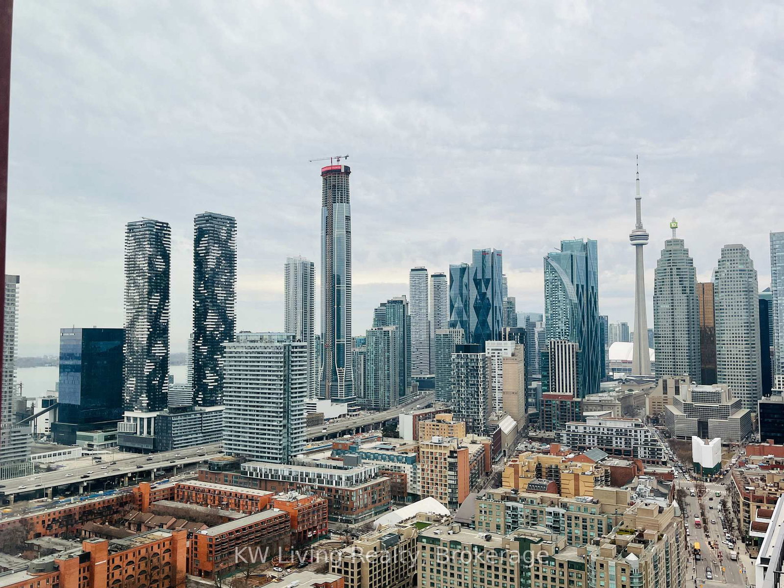 180 Front Street E, Unit 3911 - Photo 7