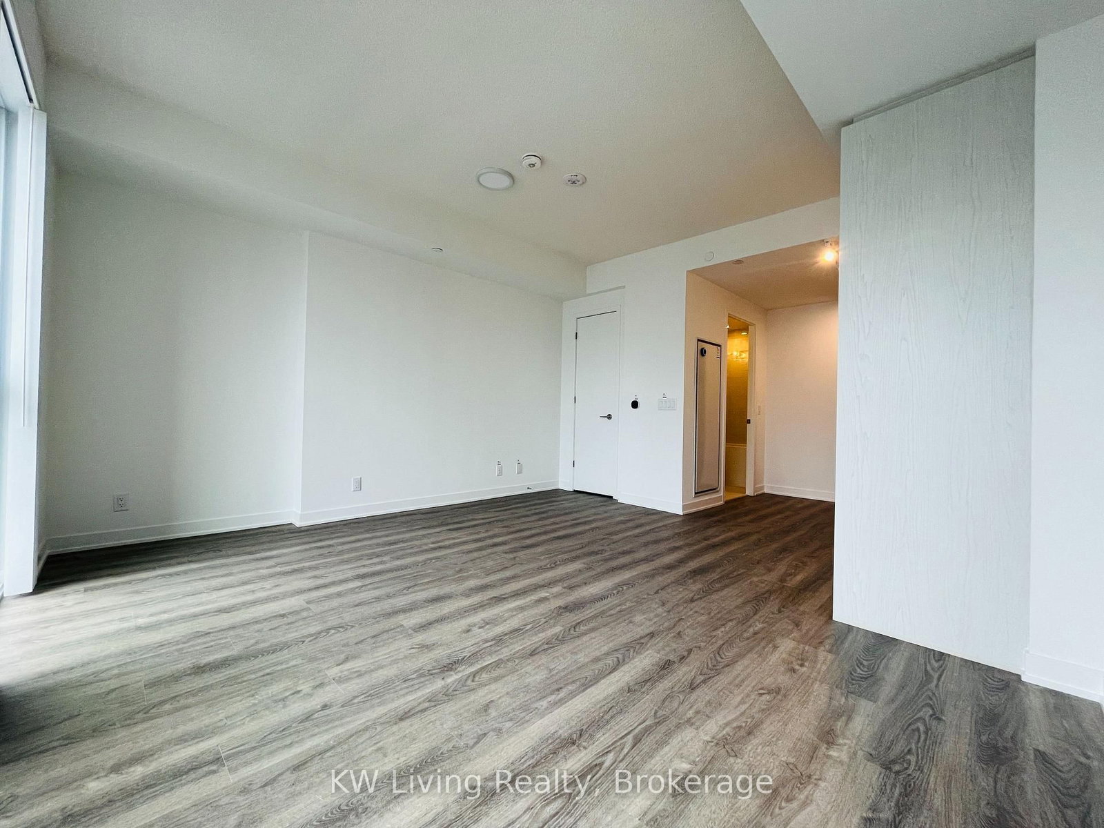 180 Front Street E, Unit 3911 - Photo 8