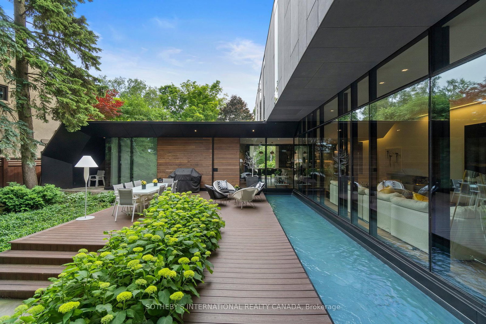 Detached House for sale at 95 Riverview Drive, Toronto, Ontario, M4N 3C6 - Lawrence Park North - MLS: C12997322