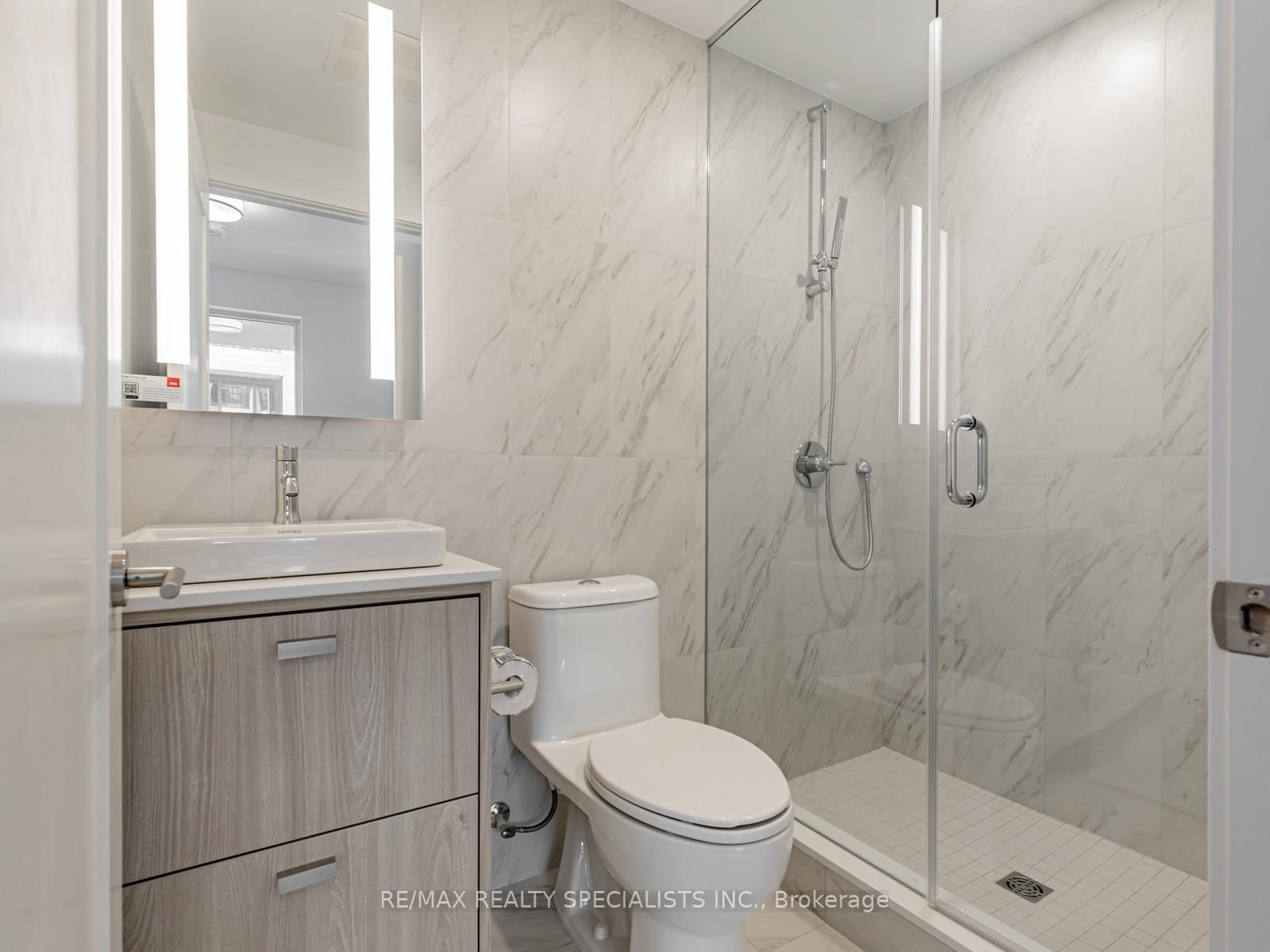 115 Denison Avenue, Unit 920 - Photo 13