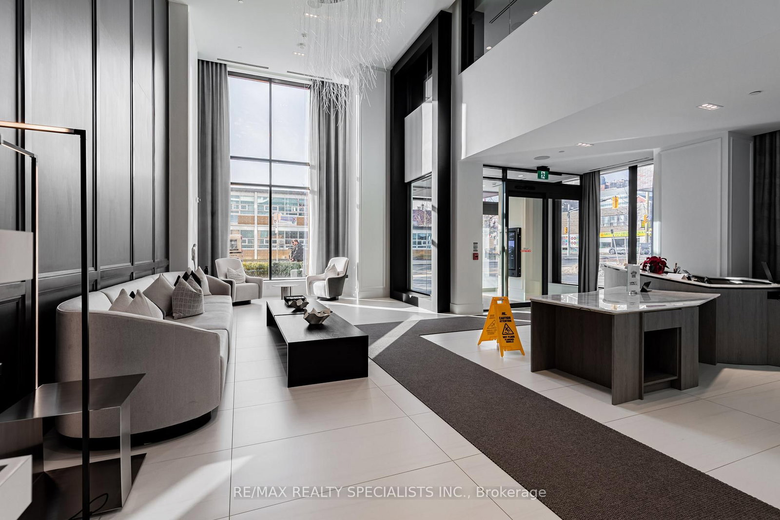 115 Denison Avenue, Unit 920 - Photo 15