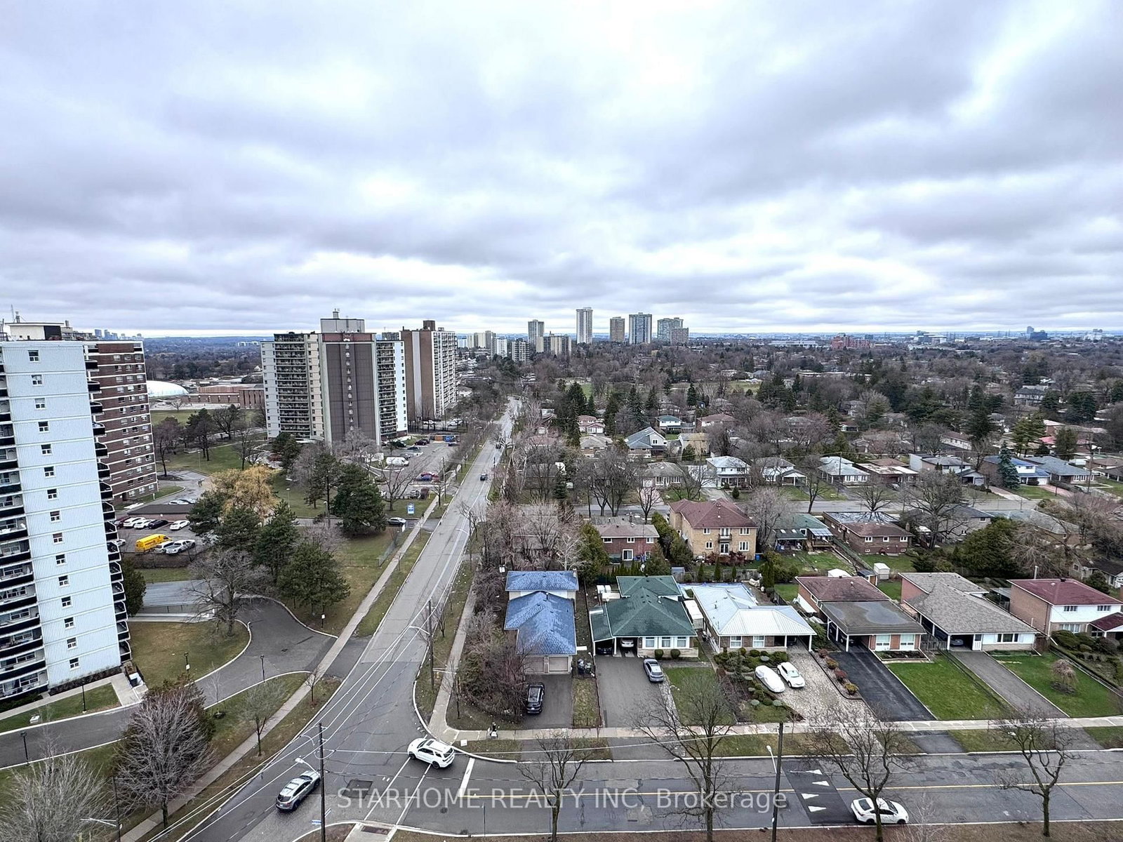 128 Fairview Mall Drive, Unit 1406 - Photo 26