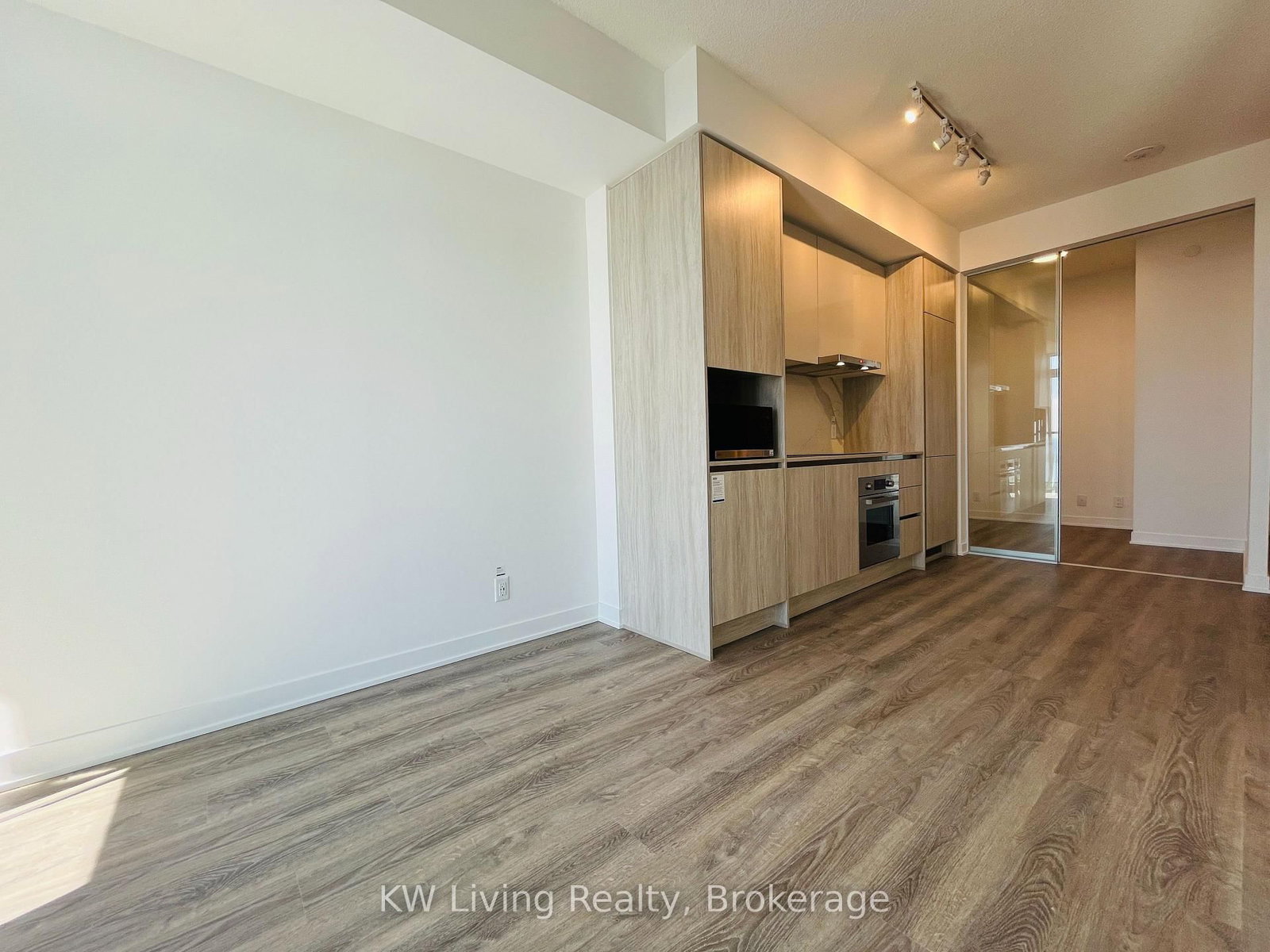 180 Front Street E, Unit 4009 - Photo 3
