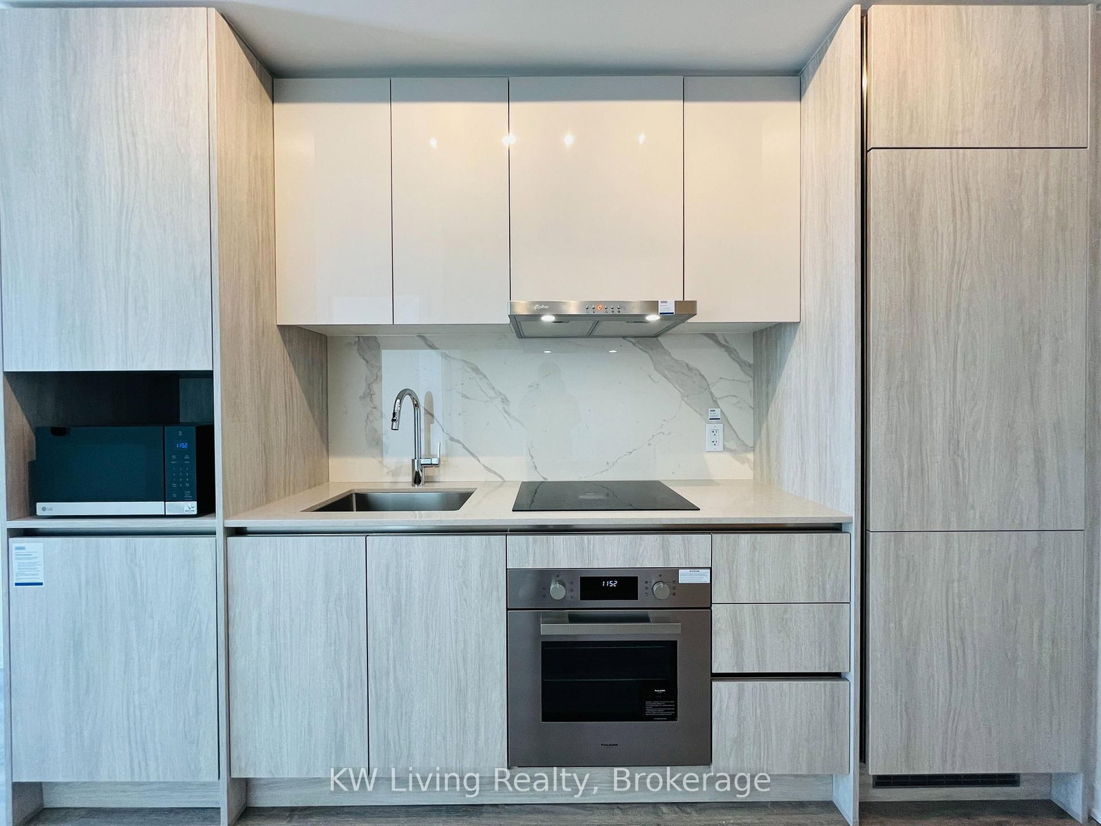 180 Front Street E, Unit 4009 - Photo 4