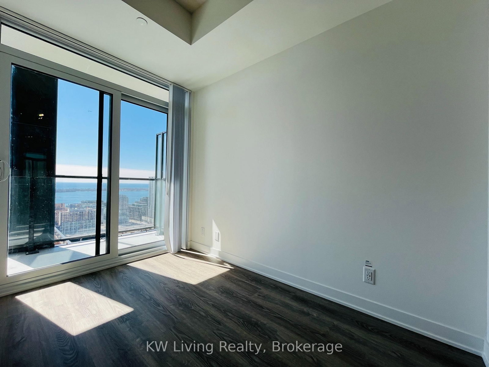 180 Front Street E, Unit 4009 - Photo 5