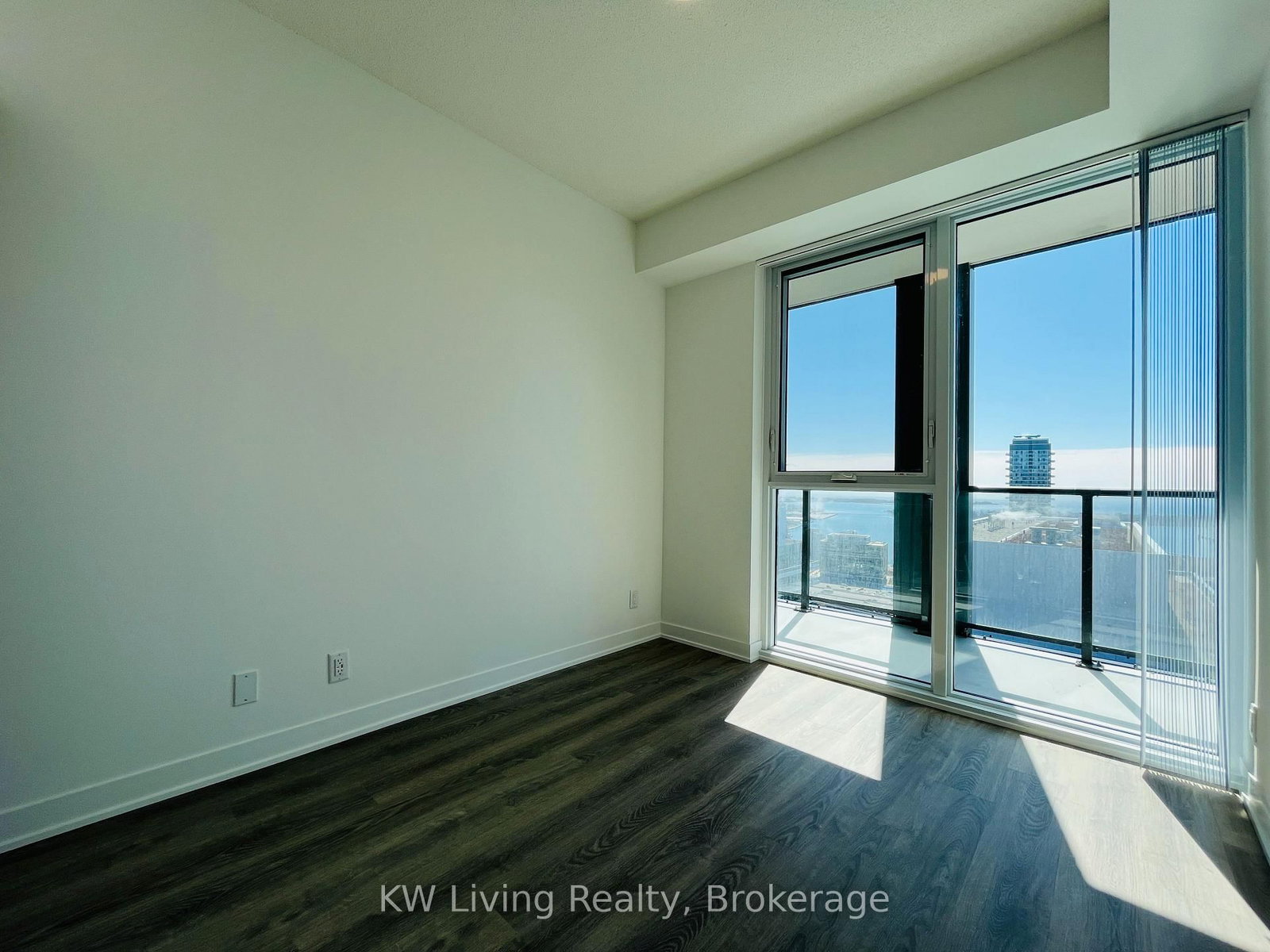 180 Front Street E, Unit 4009 - Photo 6