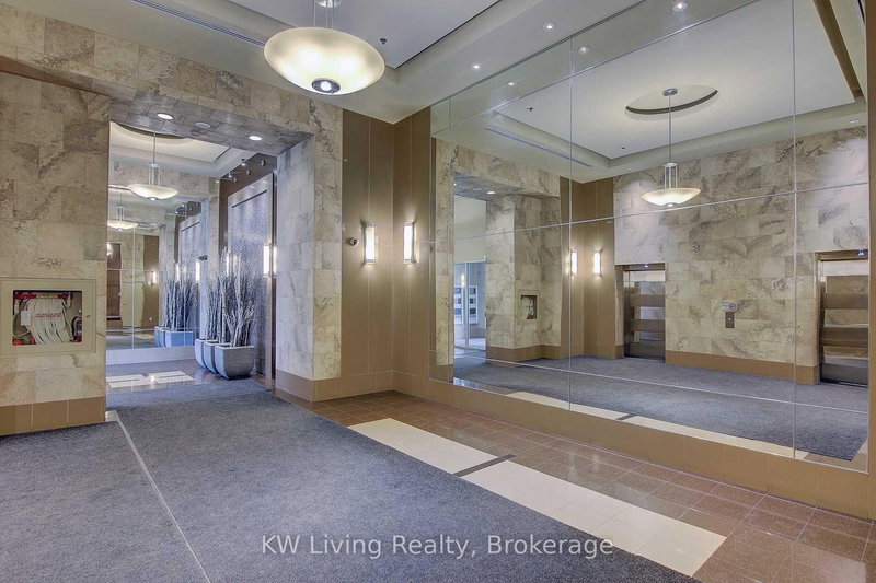 1711 - 8 Park Rd, Toronto, M4W 3S5 | Image 3