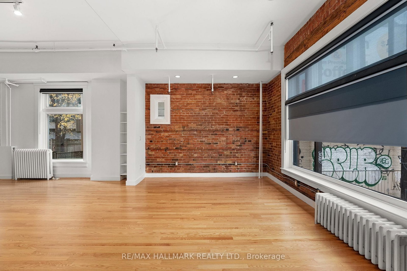 535 Queen Street E, Unit 5 - Photo 12