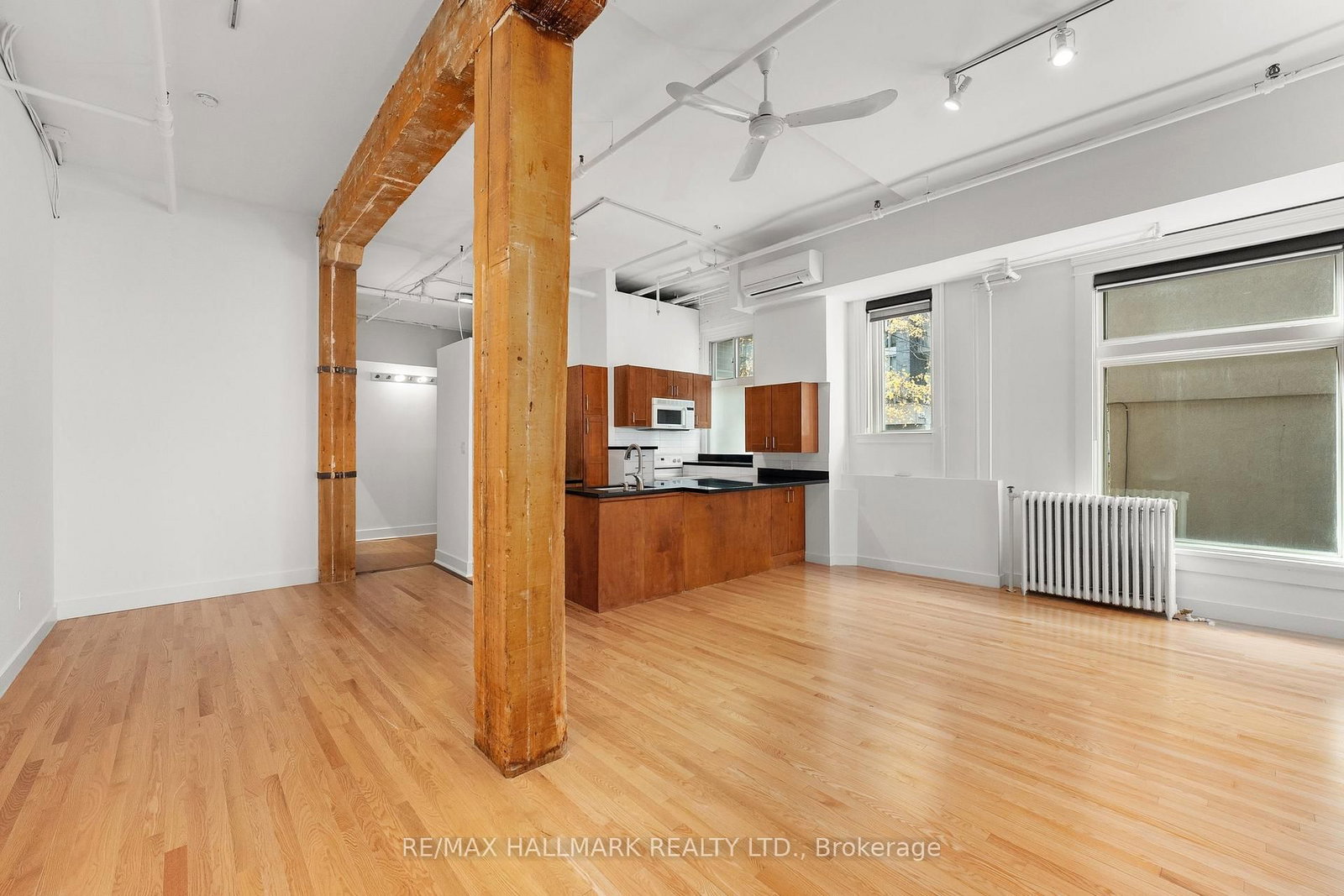 535 Queen Street E, Unit 5 - Photo 2