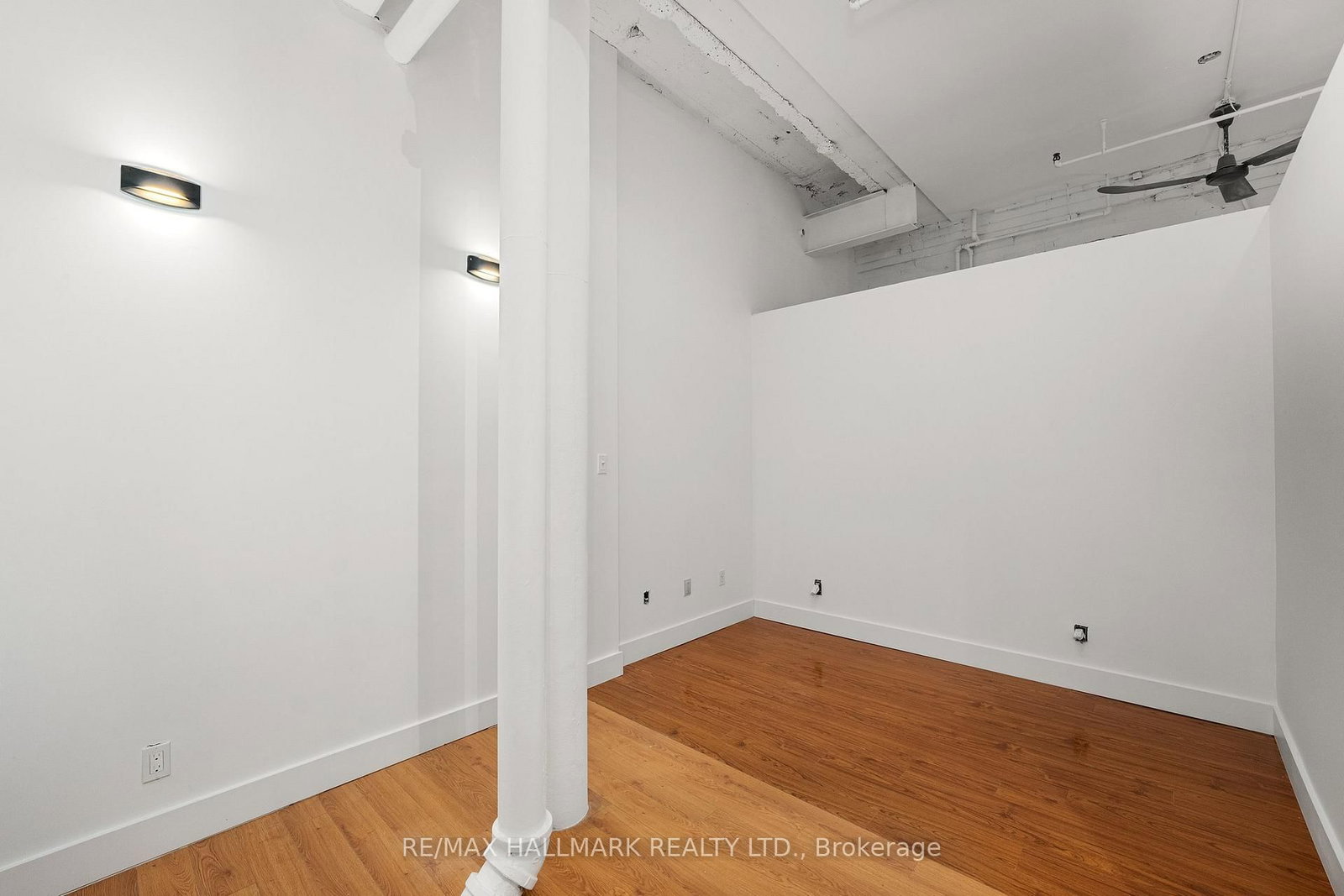 535 Queen Street E, Unit 5 - Photo 20
