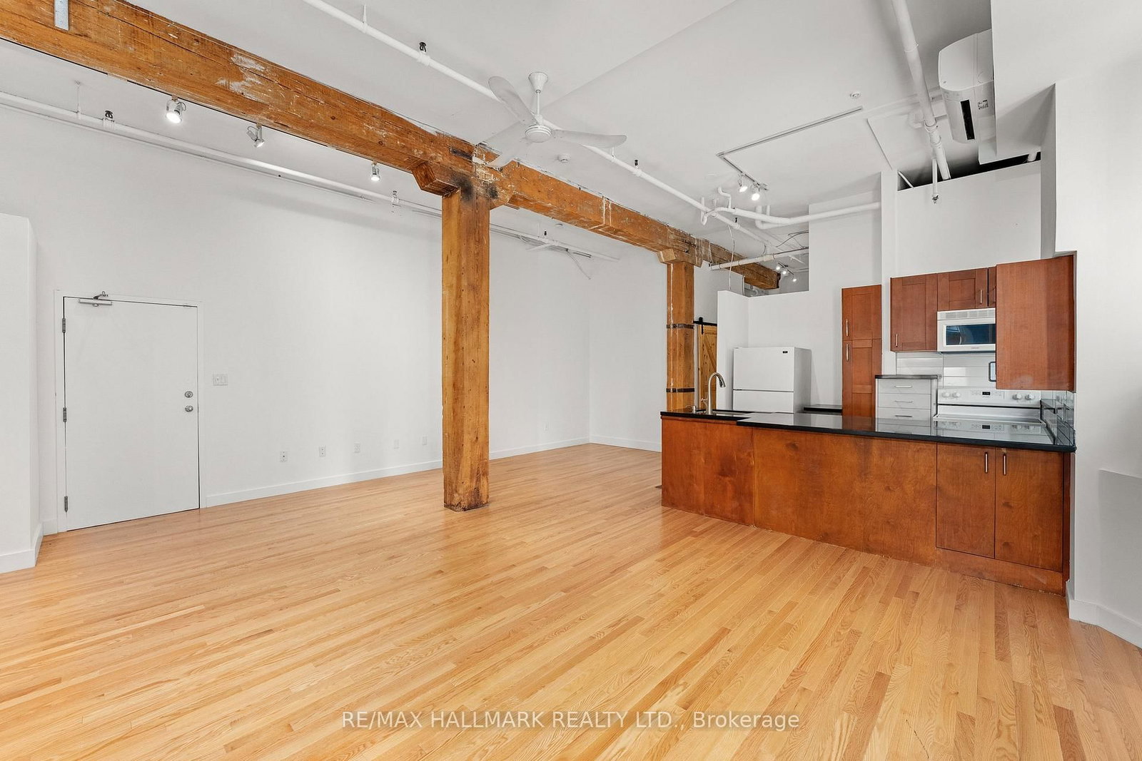 535 Queen Street E, Unit 5 - Photo 3