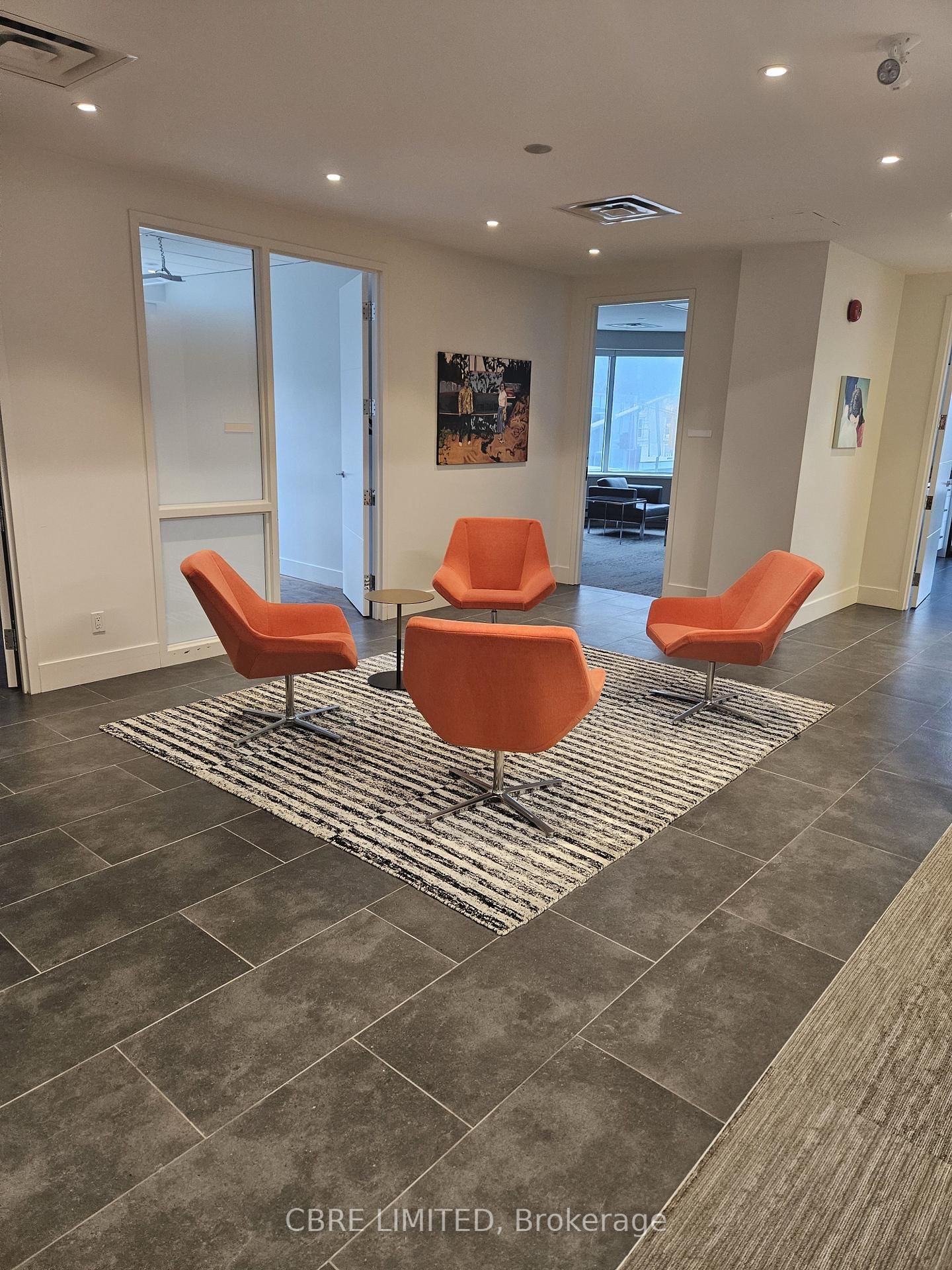 165 Avenue Road, Unit 200 - Photo 4