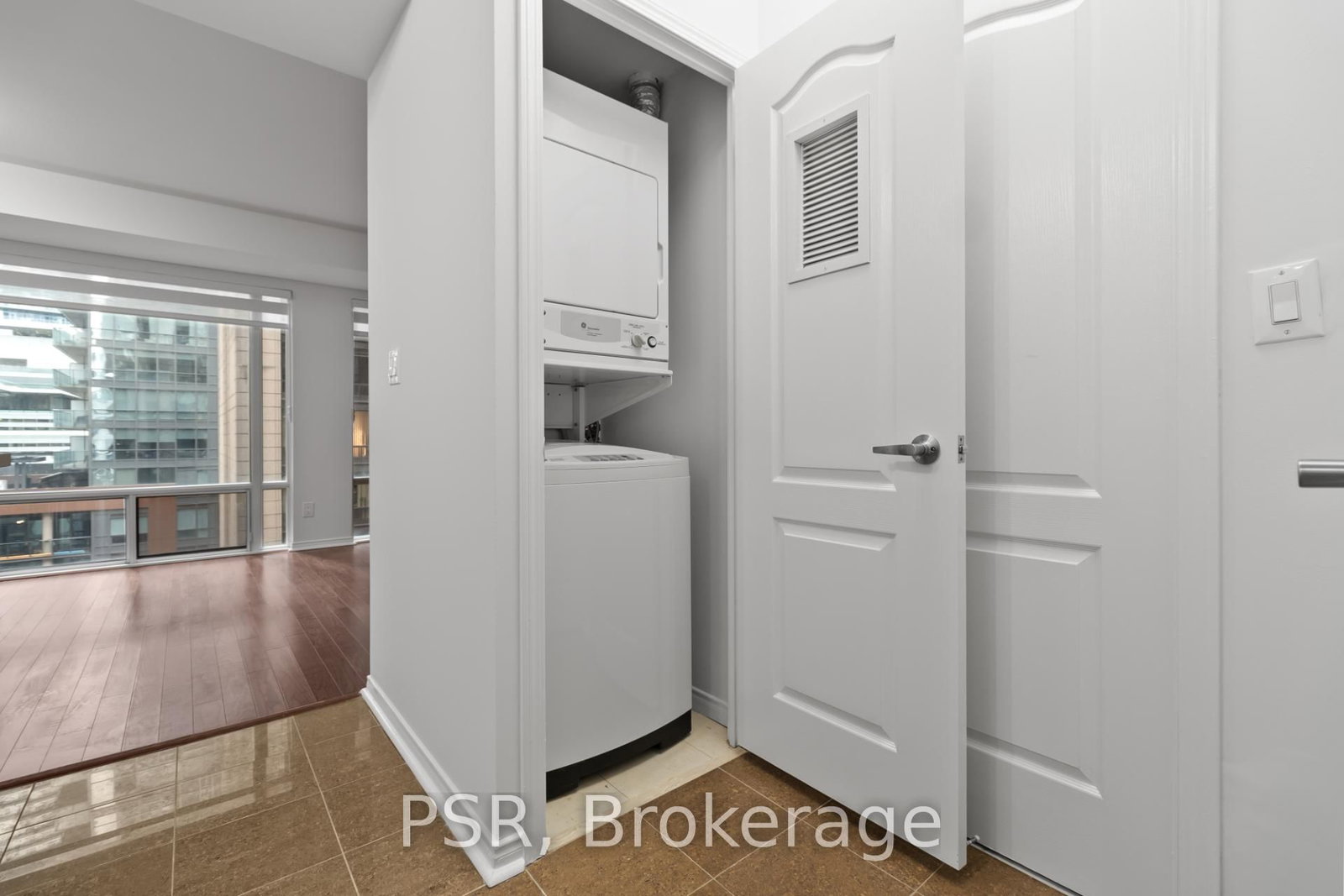 50 John Street, Unit 804 - Photo 10