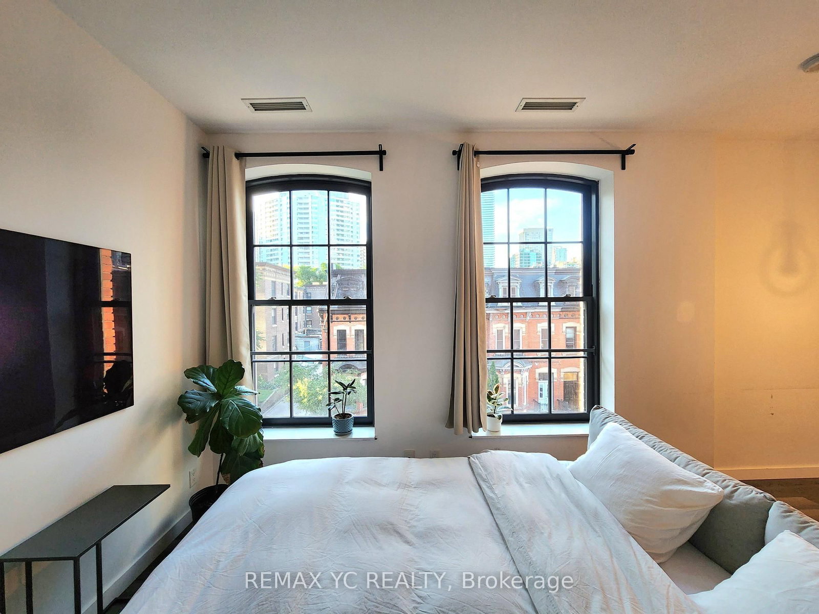 5 St. Joseph Street, Unit 317 - Photo 4