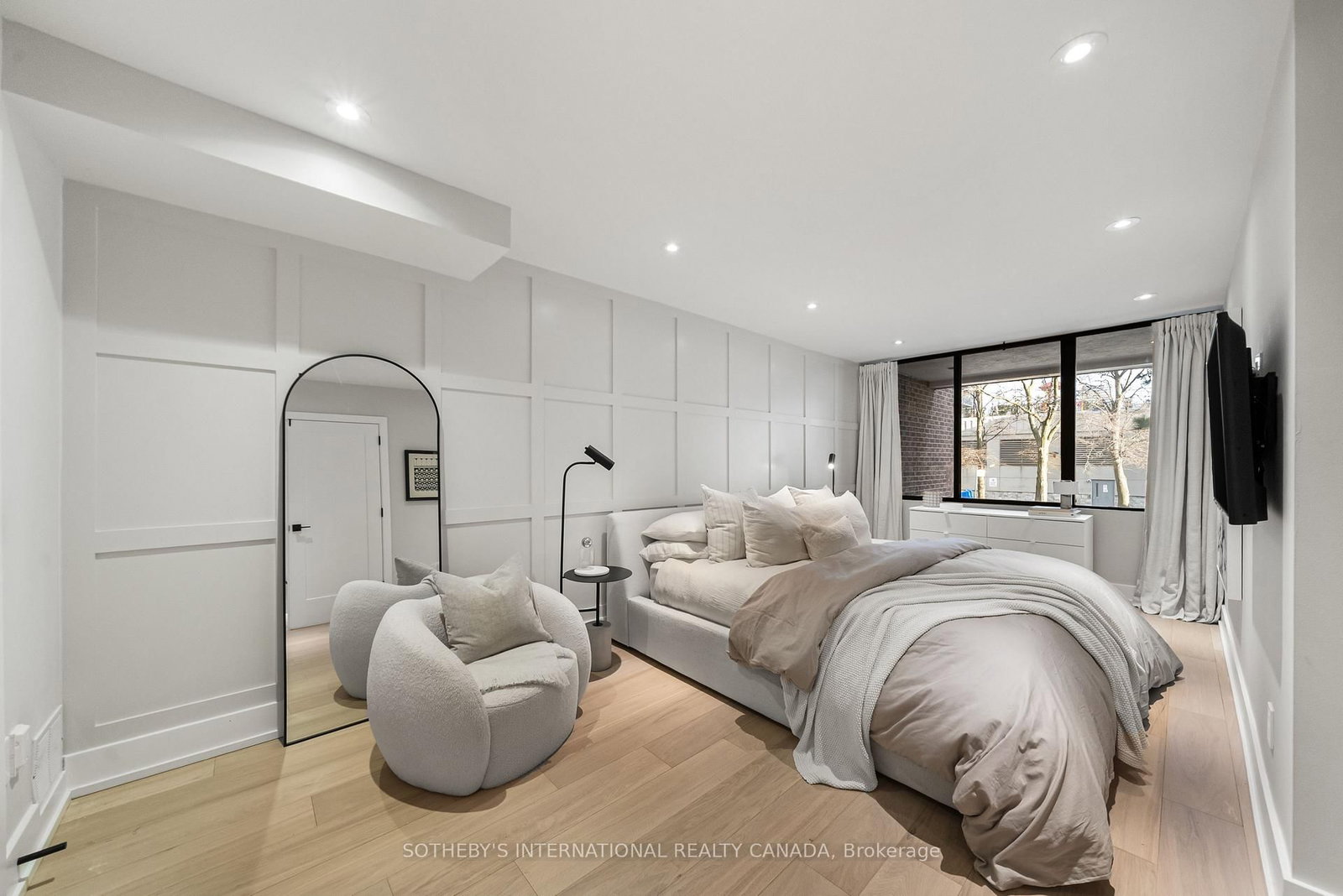 142 Pears Avenue, Unit A4 - Photo 16