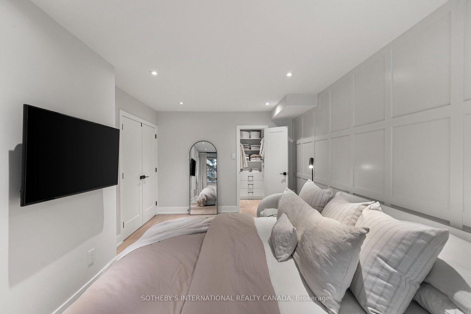 142 Pears Avenue, Unit A4 - Photo 19