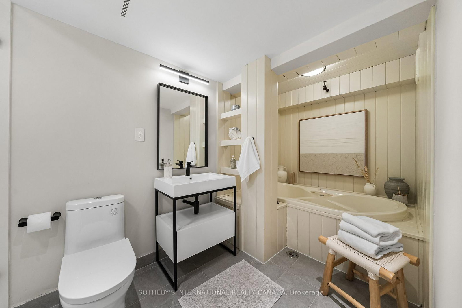 142 Pears Avenue, Unit A4 - Photo 32