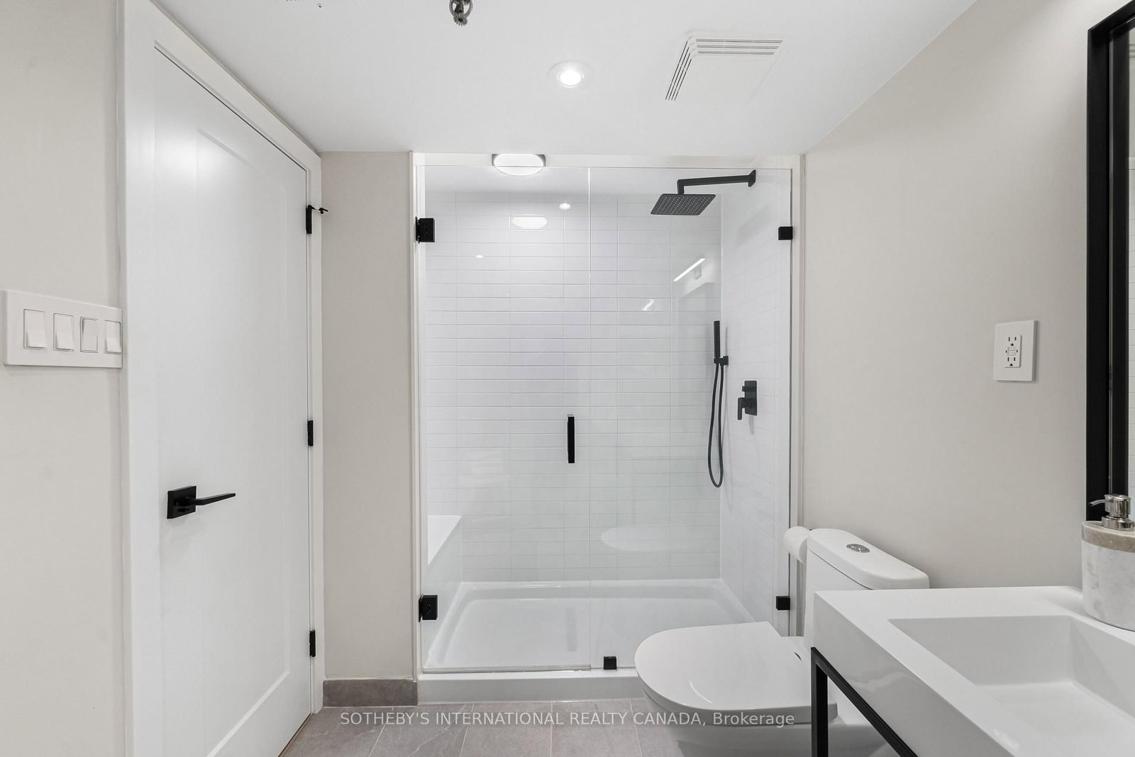 142 Pears Avenue, Unit A4 - Photo 33