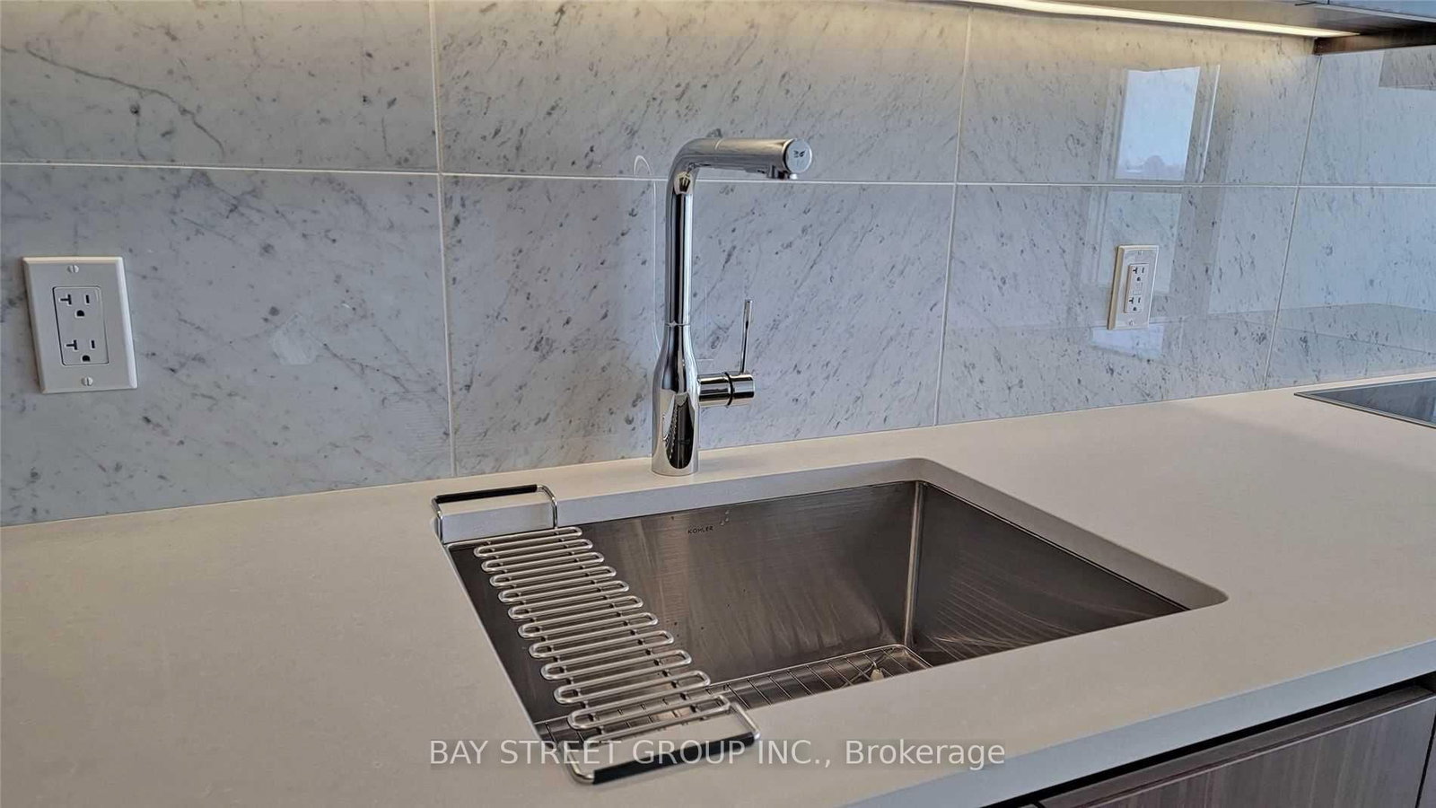 95 Mcmahon Drive, Unit 1212 - Photo 15