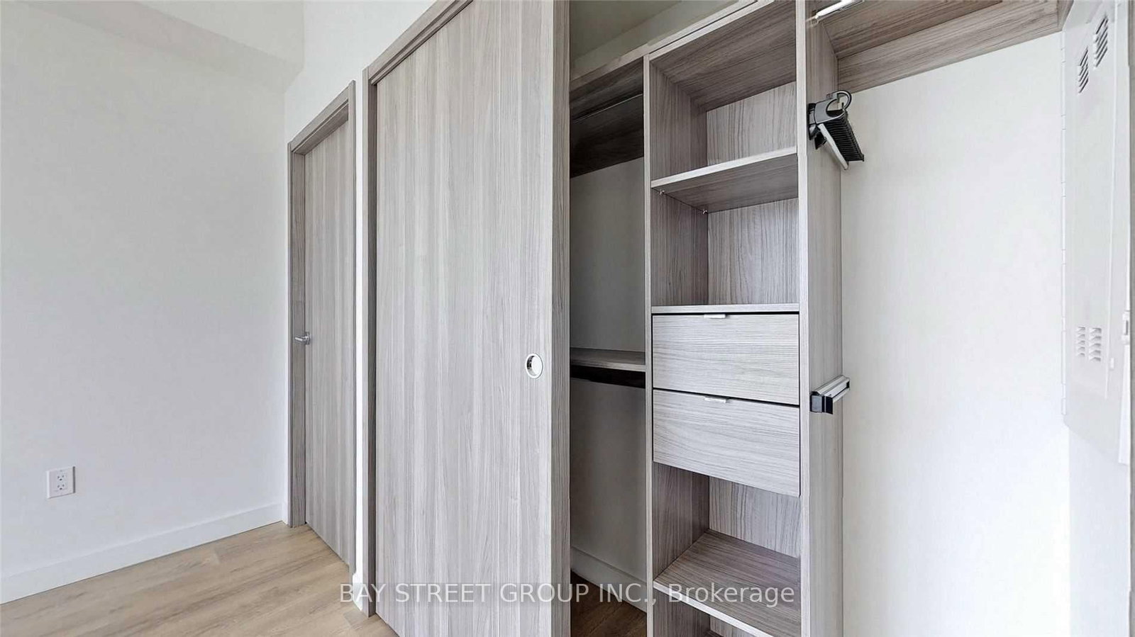 95 Mcmahon Drive, Unit 1212 - Photo 24